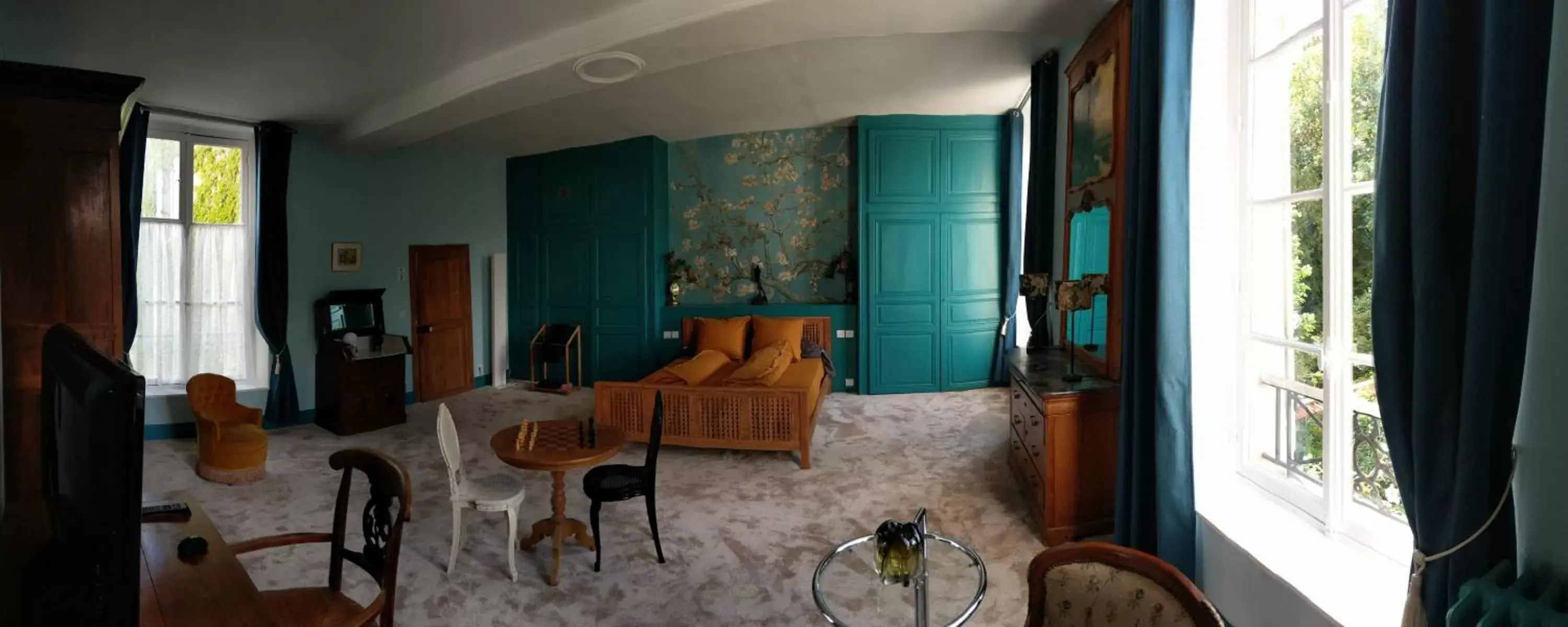 Bedroom, Seating Area in Le Grand Barrois