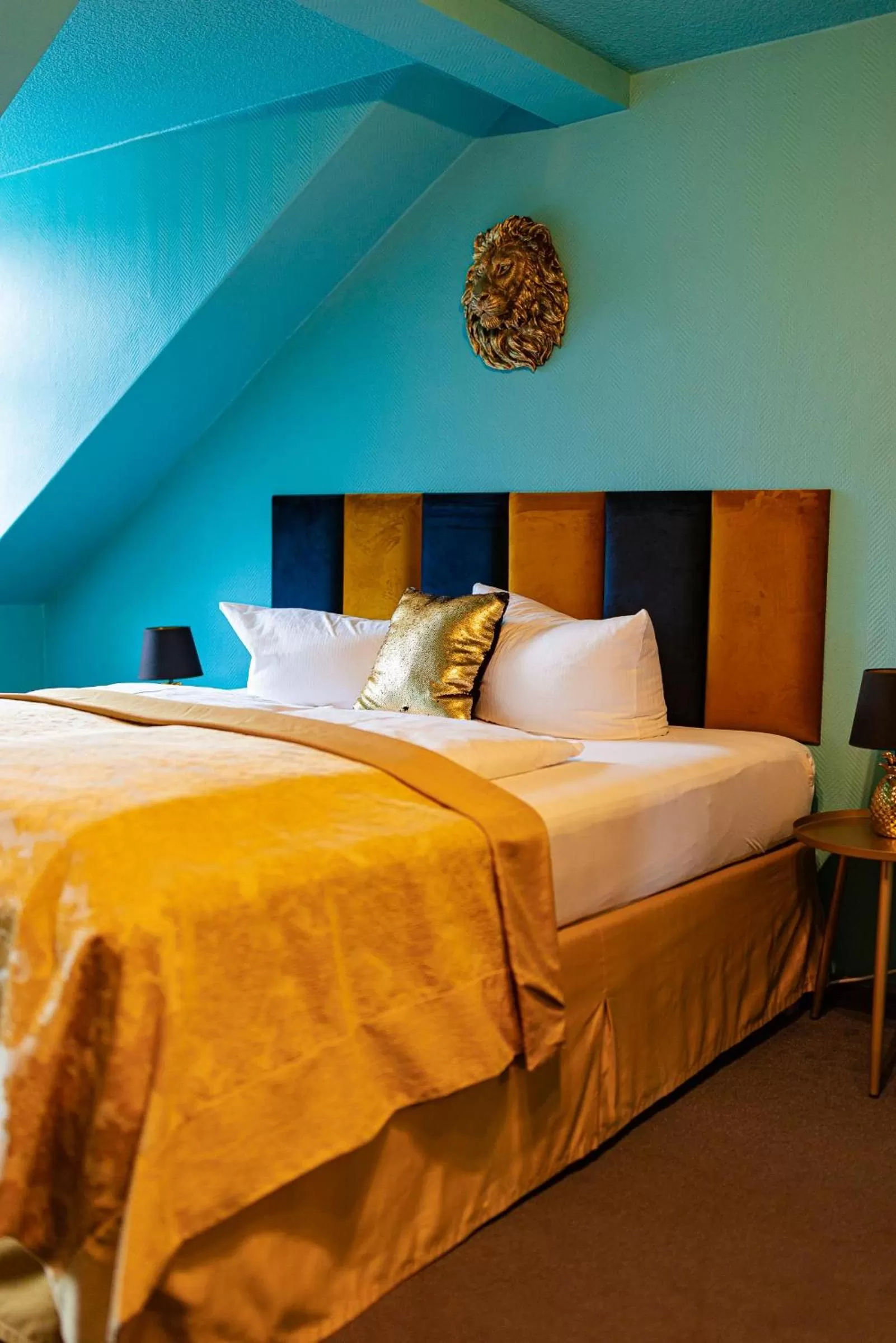 Bed in Boutique Hotel Rothenburger Hof