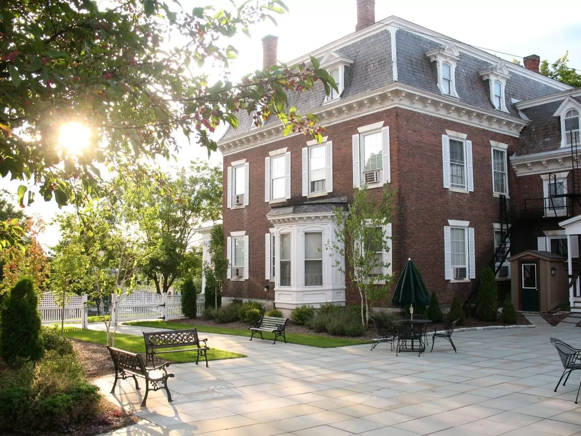 Property Building in Middlebury Inn