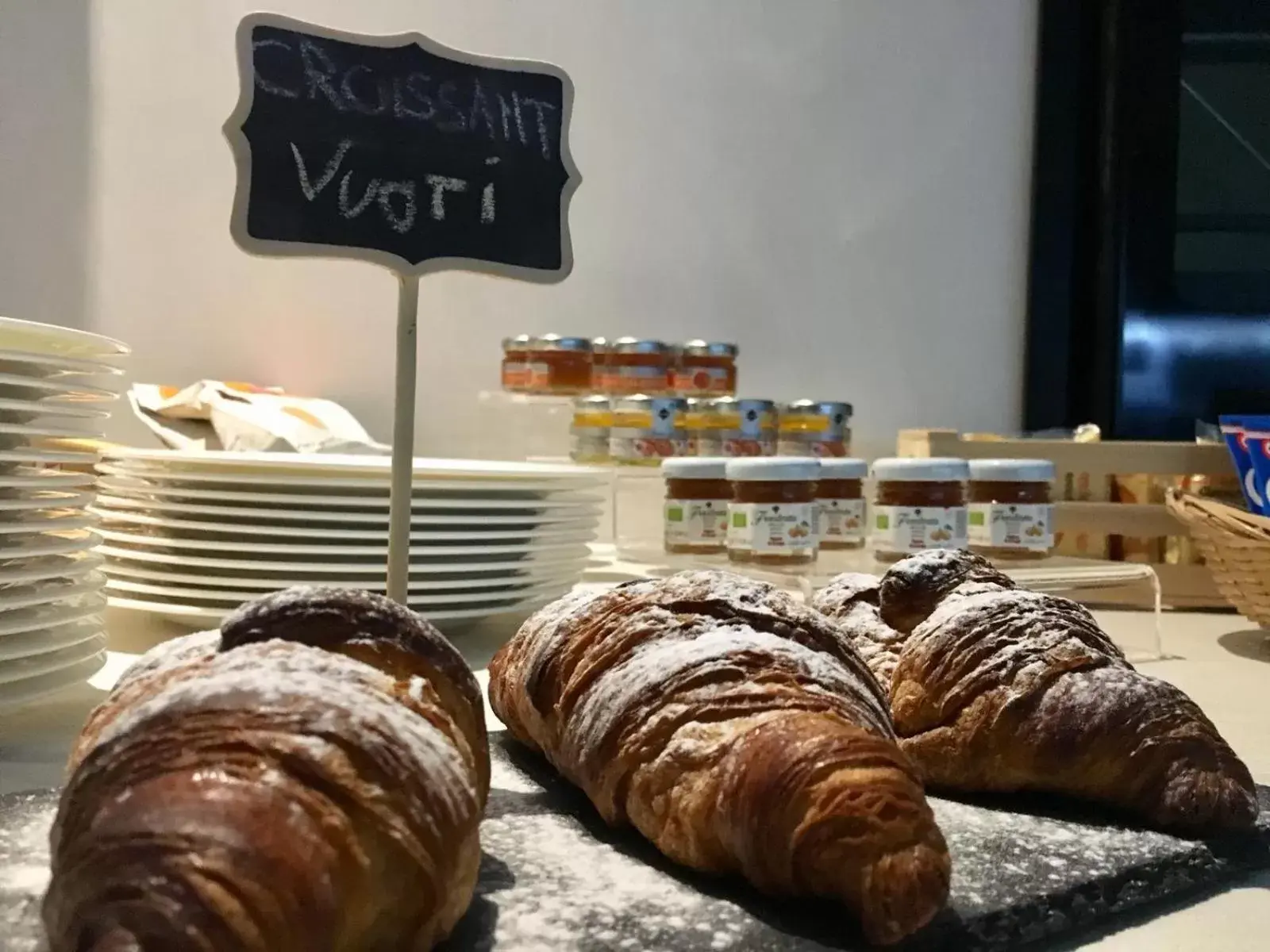 Continental breakfast in Borgo Ramezzana Country House