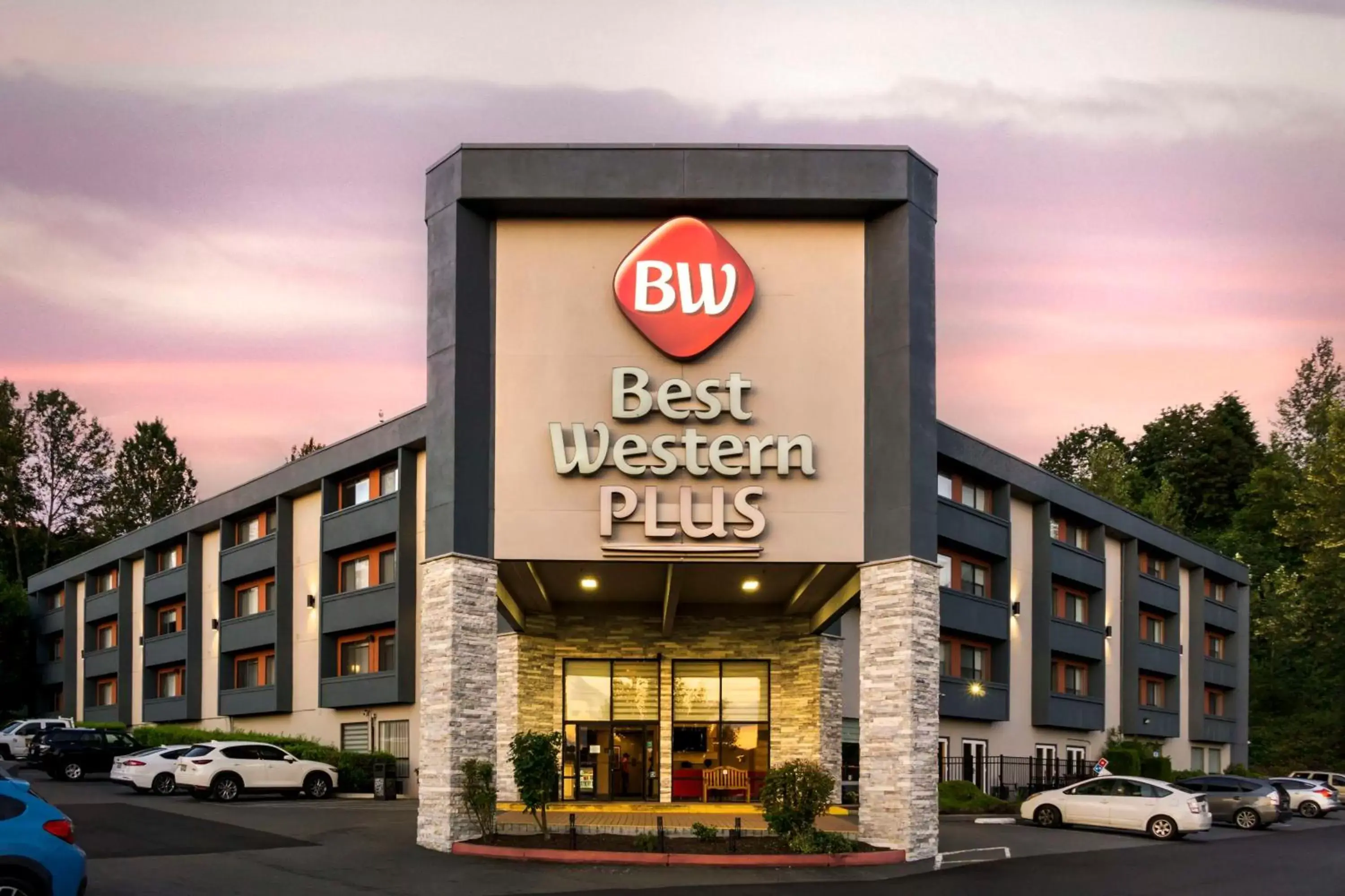 Property building in Best Western Plus Renton Inn Property building in Best Western Plus Renton Inn