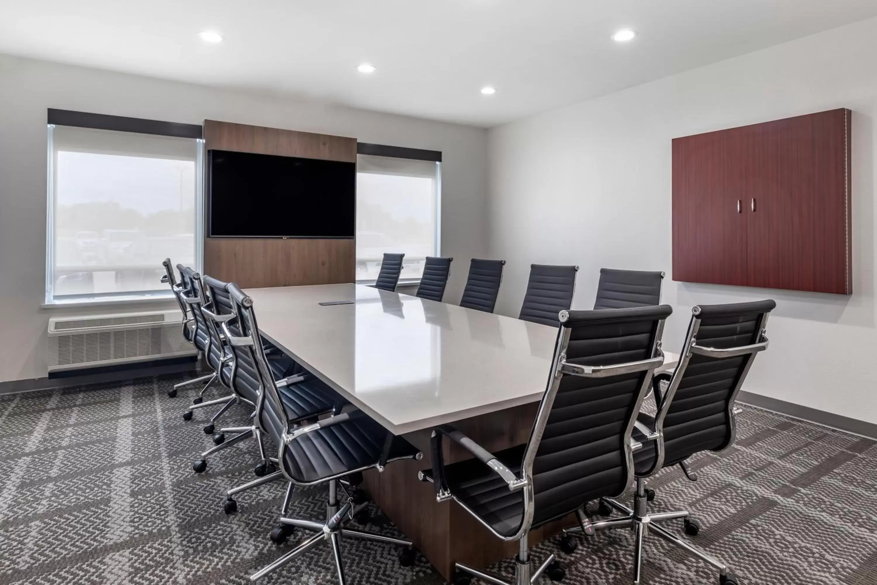 Meeting/conference room in Staybridge Suites - Dallas - Grand Prairie, an IHG Hotel