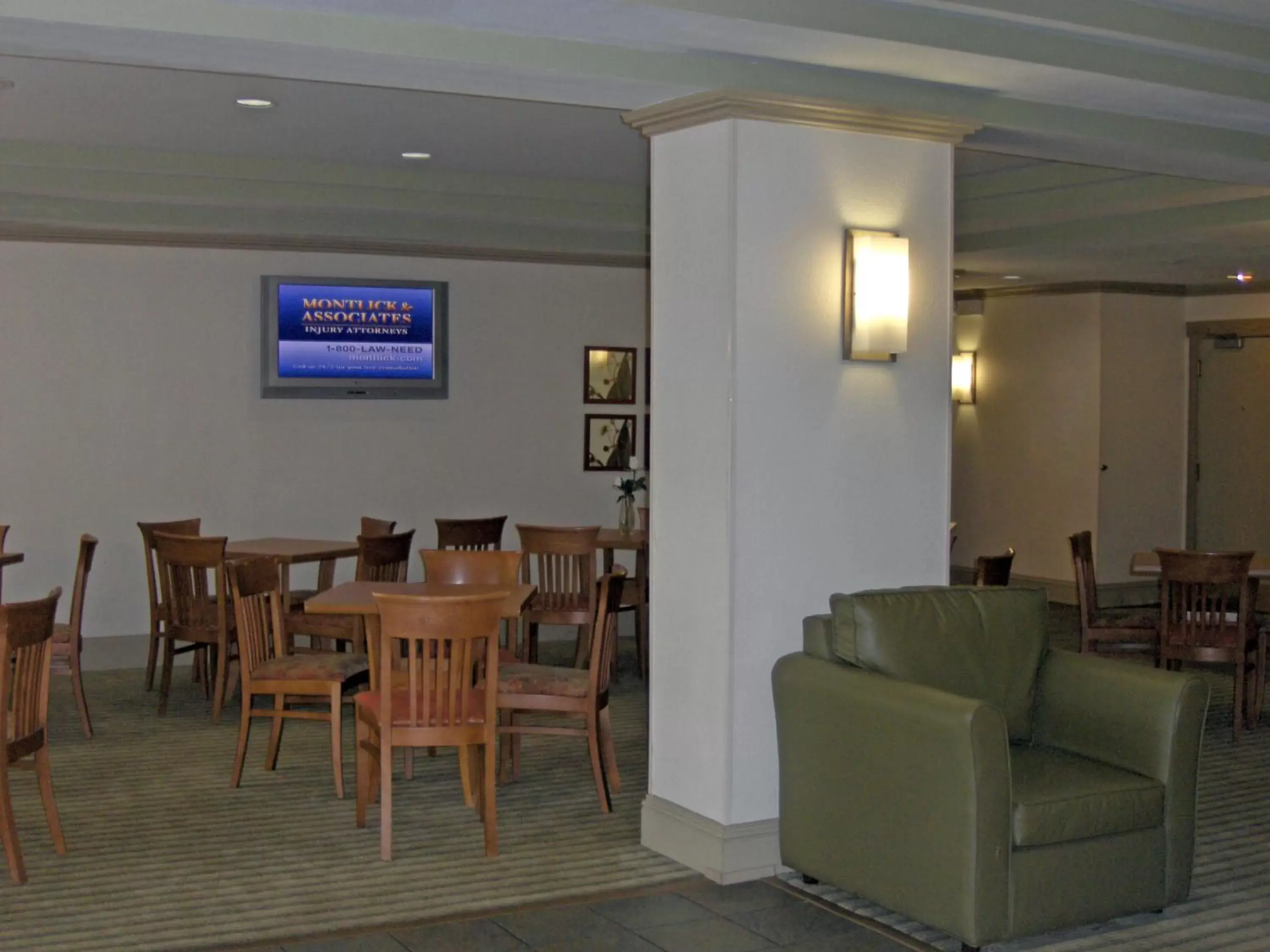 Restaurant/places to eat, Lounge/Bar in Extended Stay America Suites - Atlanta - Gwinnett Place