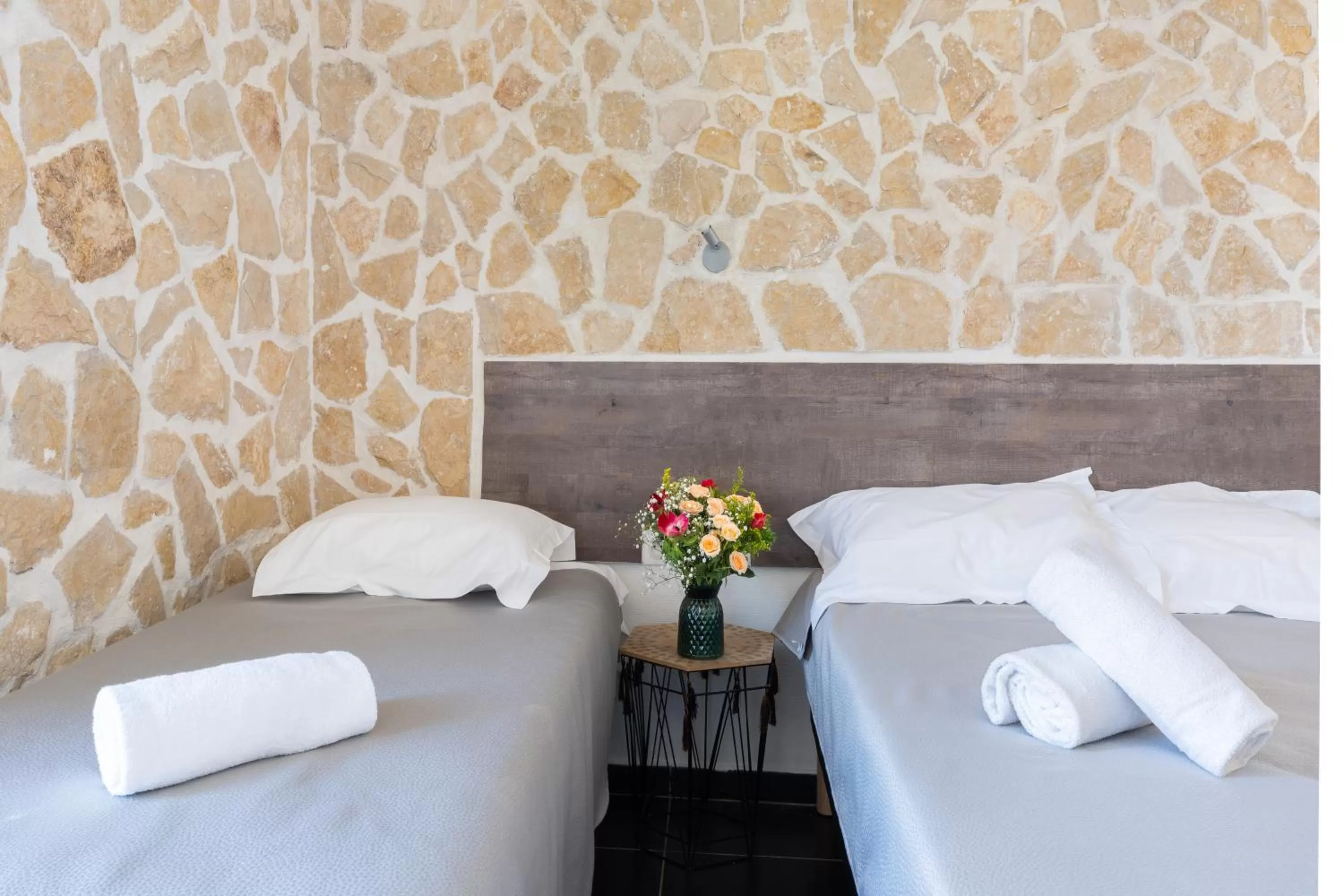 Bed in Hotel De Belgique à Menton