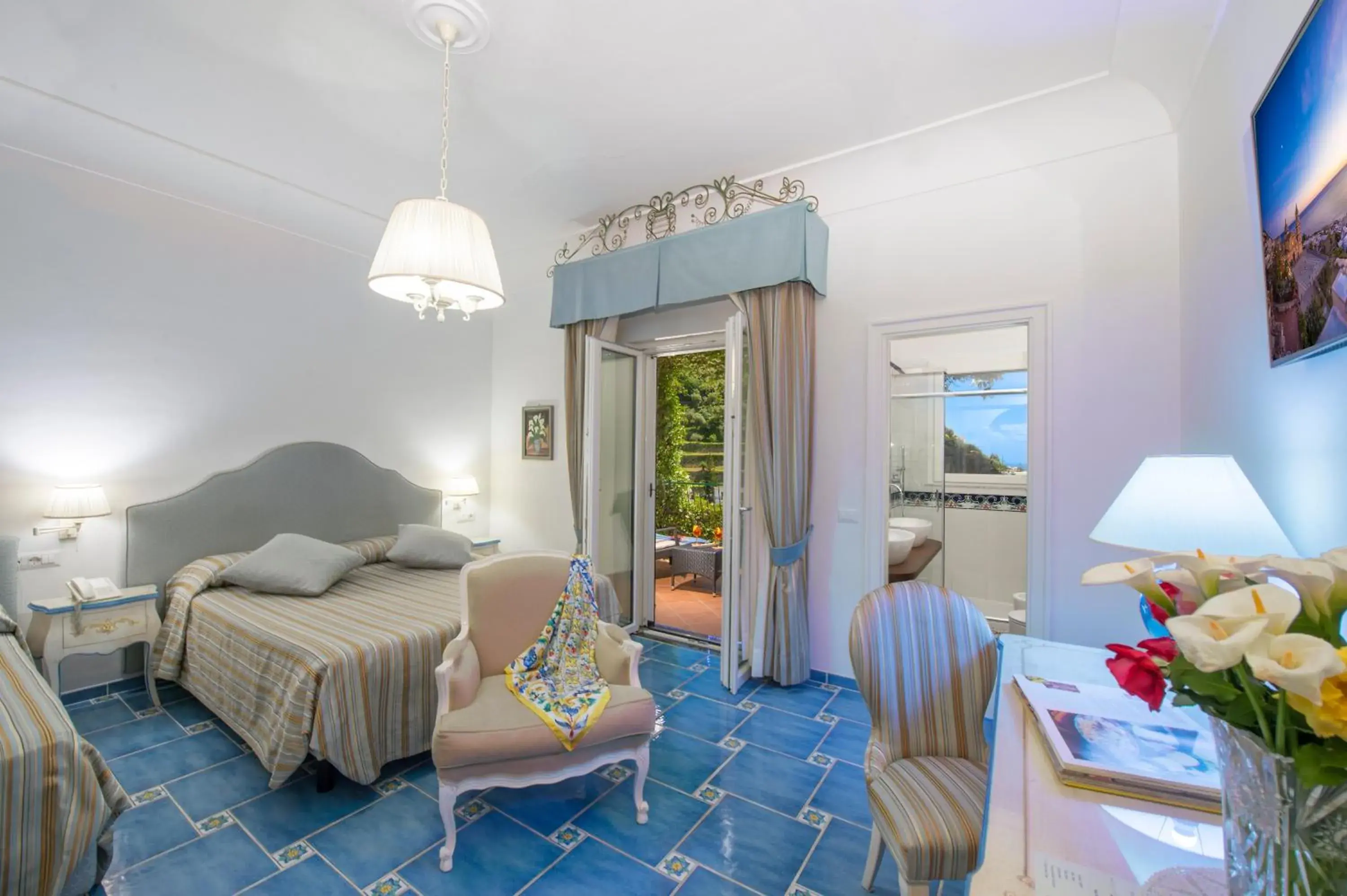 Deluxe Junior Suite in Hotel Pellegrino Deluxe Junior Suite in Hotel Pellegrino