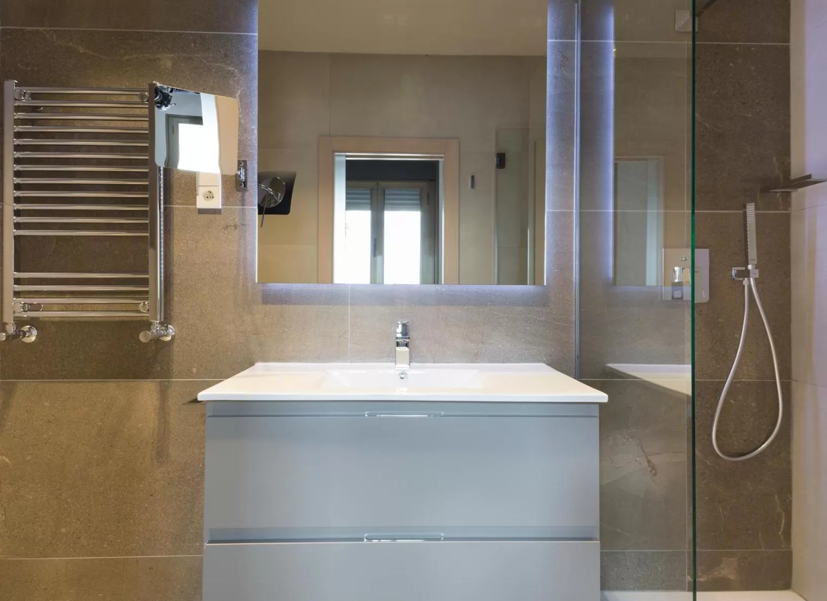 Bathroom in Regente Hotel