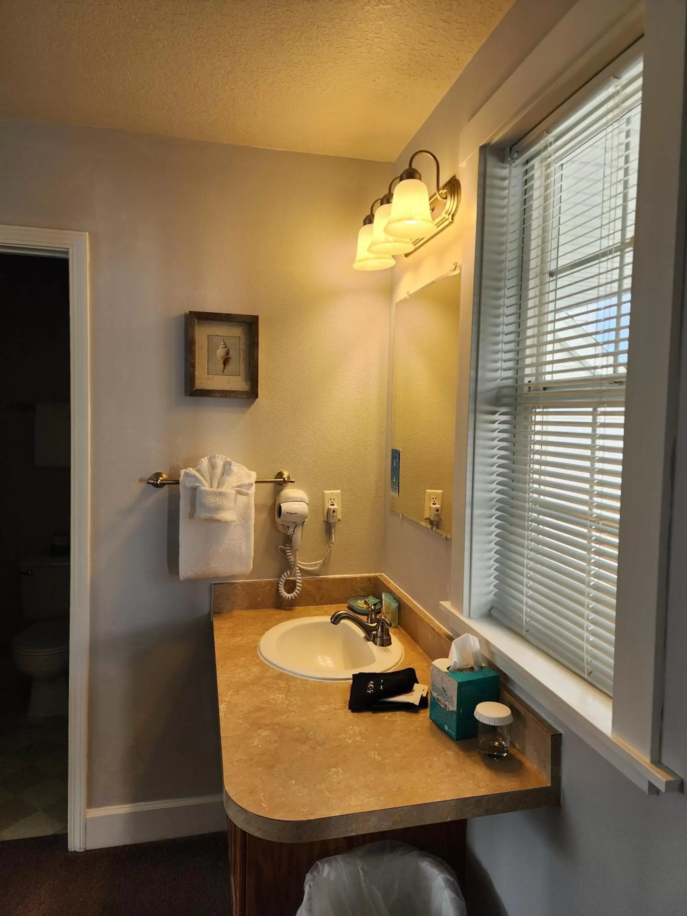 Bathroom in Inn at Arch Rock