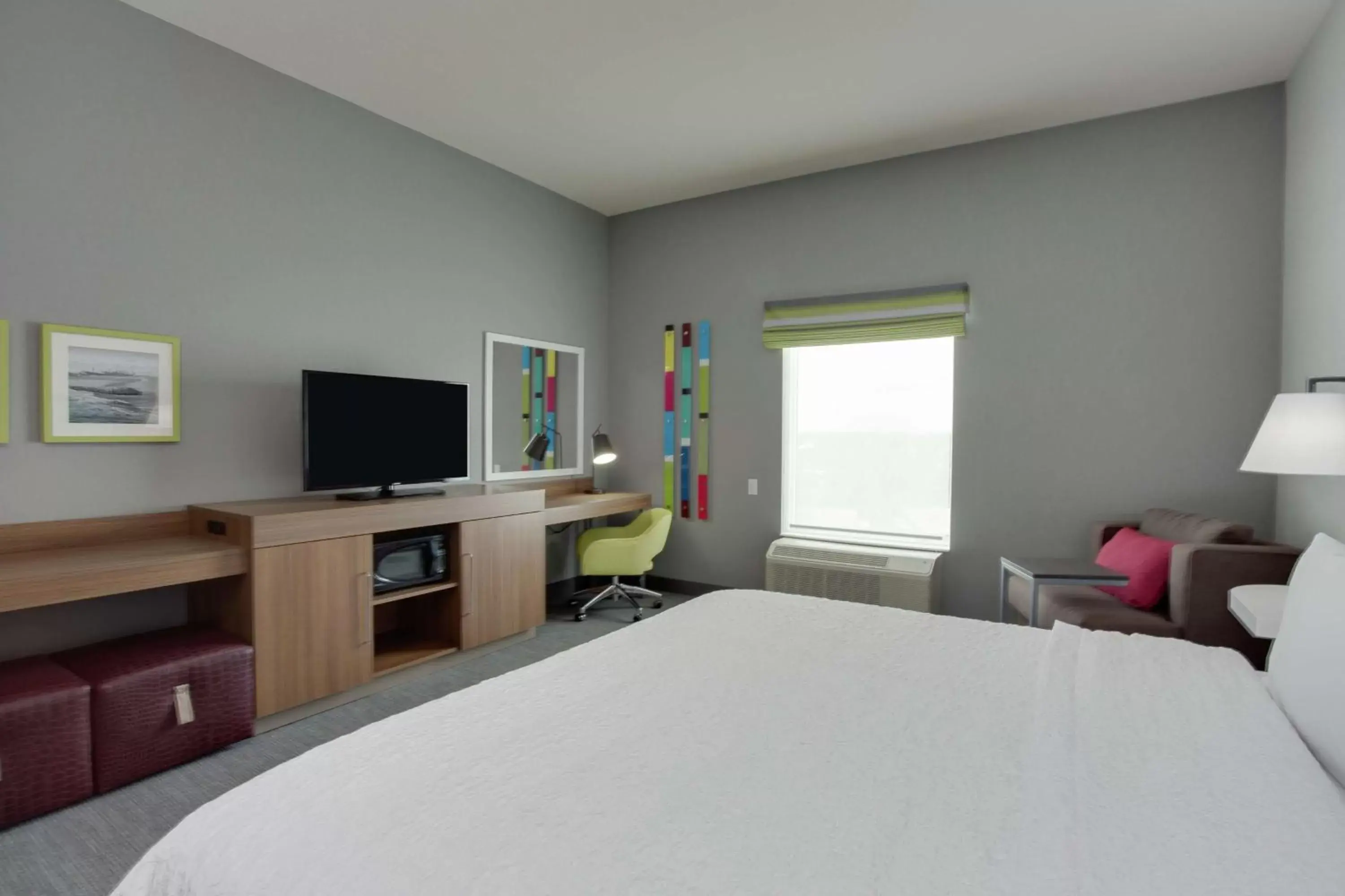 Bedroom, Bed in Hampton Inn Fort Lauderdale Pompano Beach