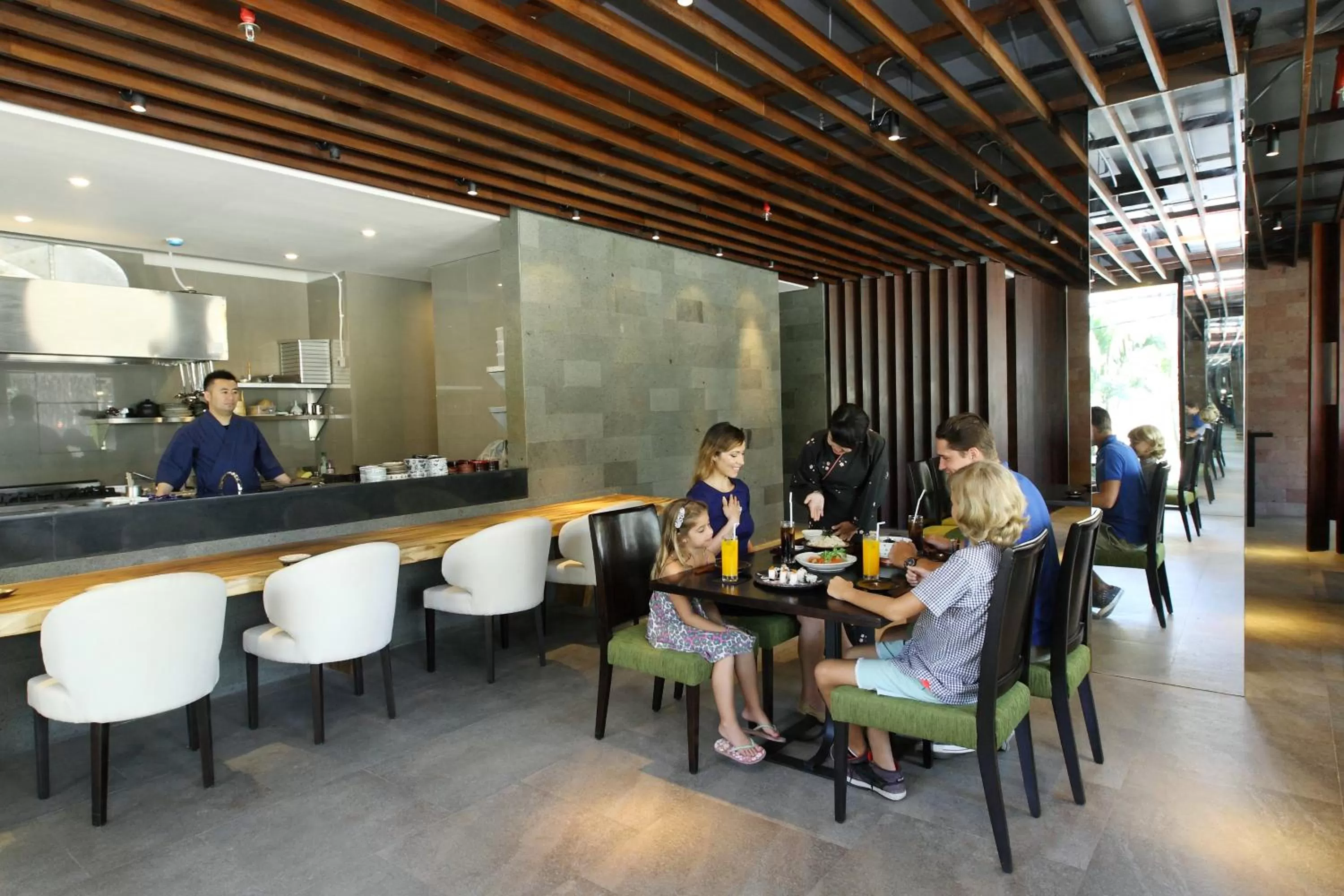 Restaurant/places to eat in Watermark Hotel & Spa Bali