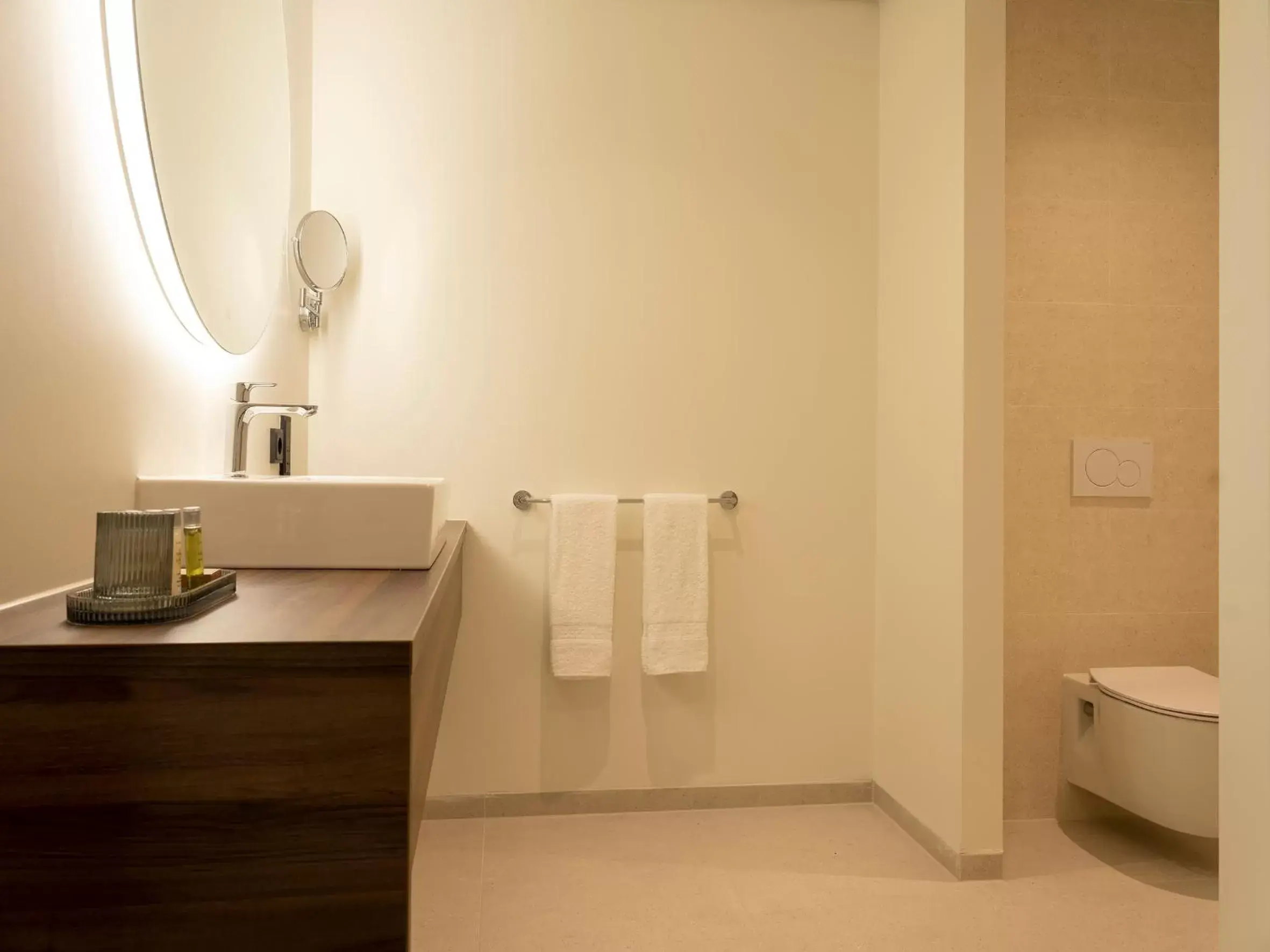Bathroom in DoubleTree by Hilton Sittard