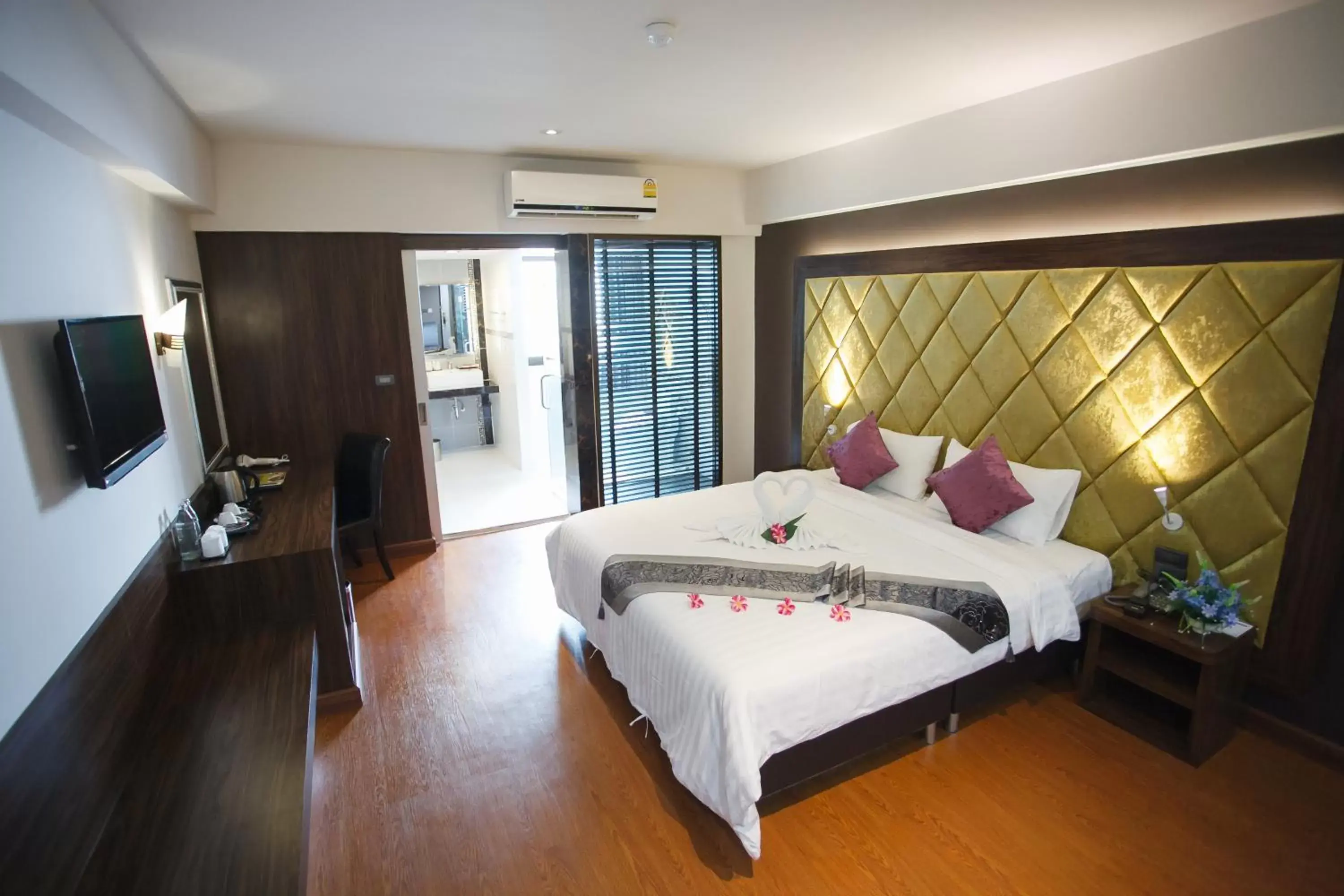 Bedroom in Grand Pink Hotel Hatyai