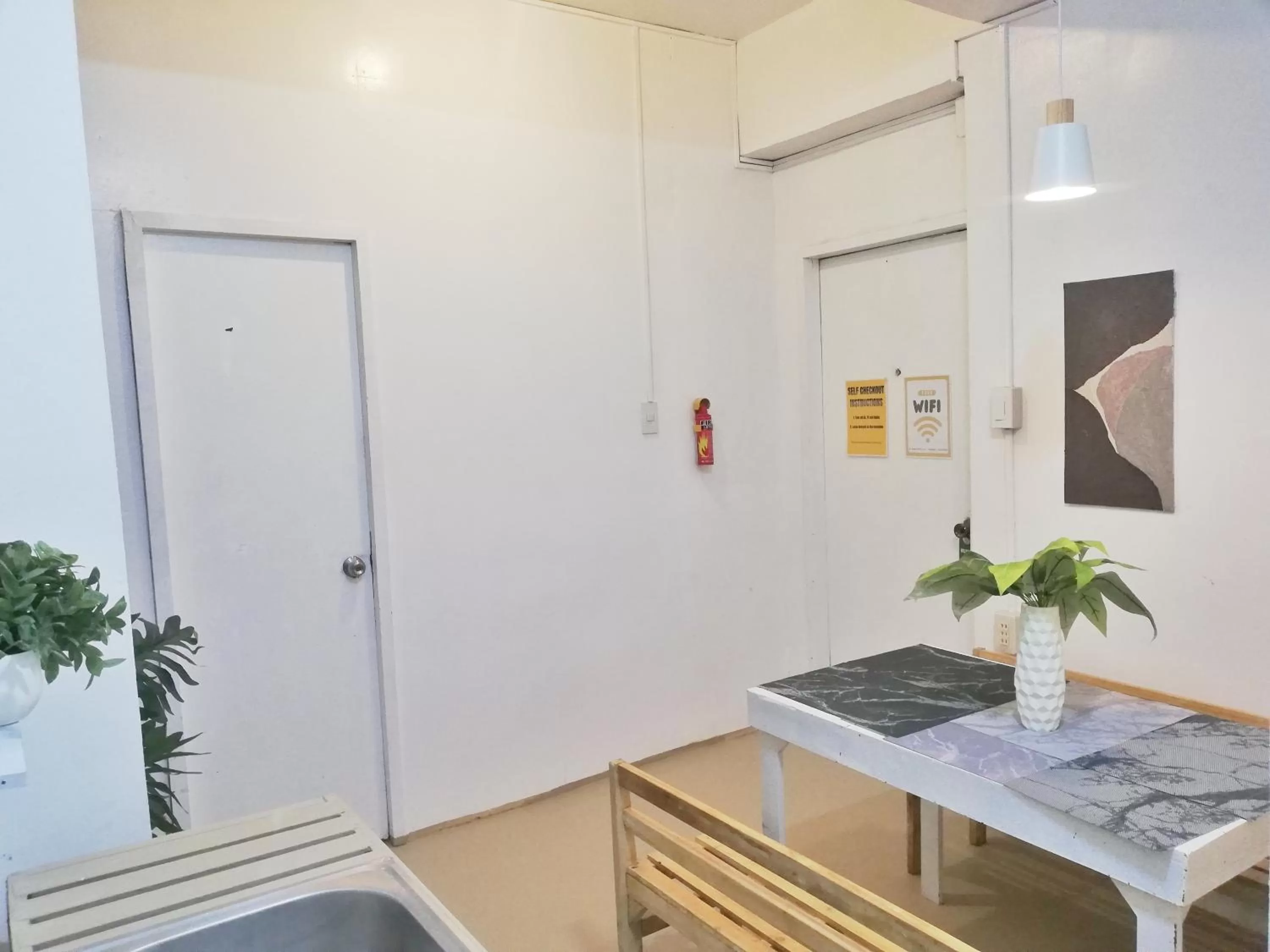 Dining area in VG Pension and Residences