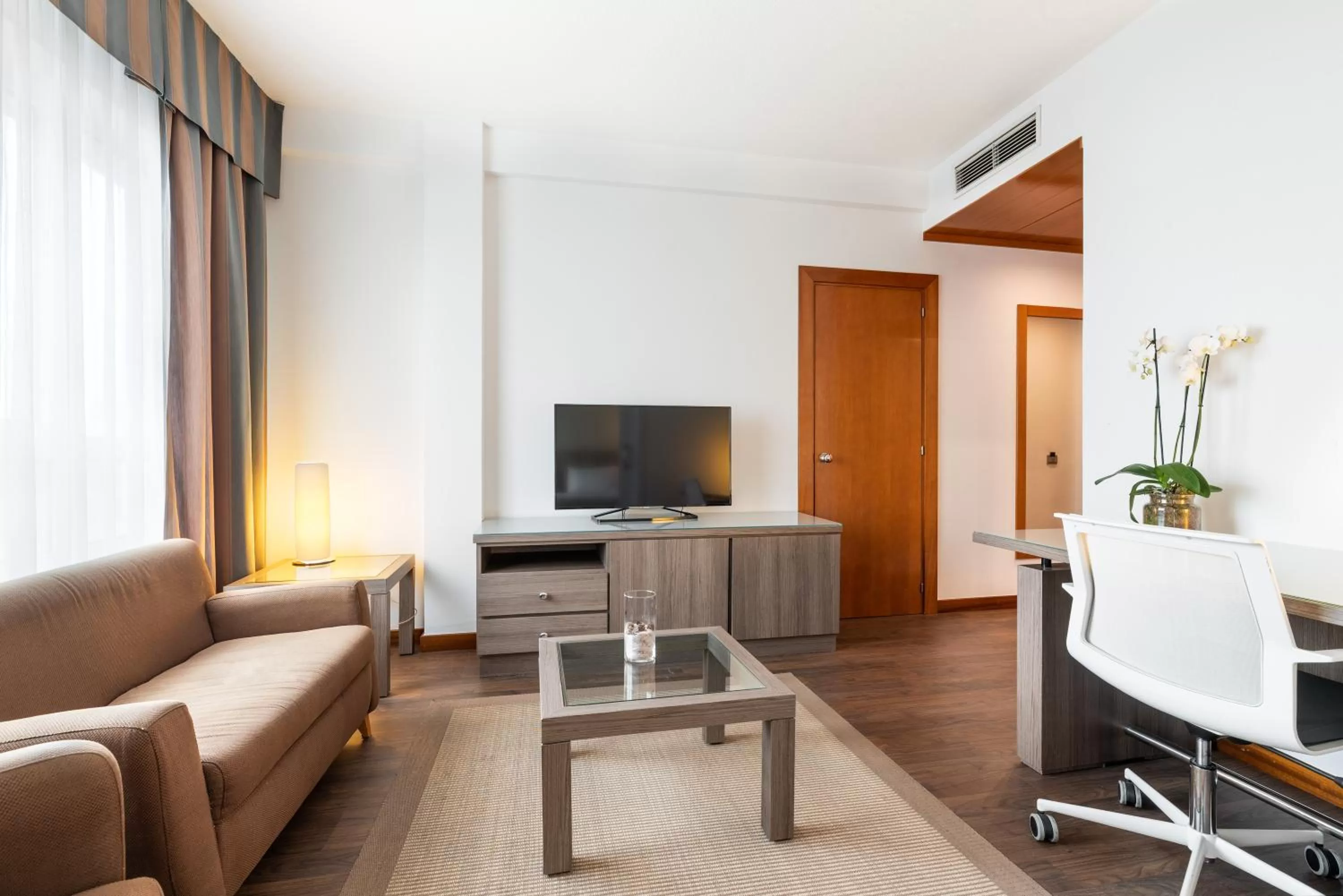 Living room in Eurostars Atlántico