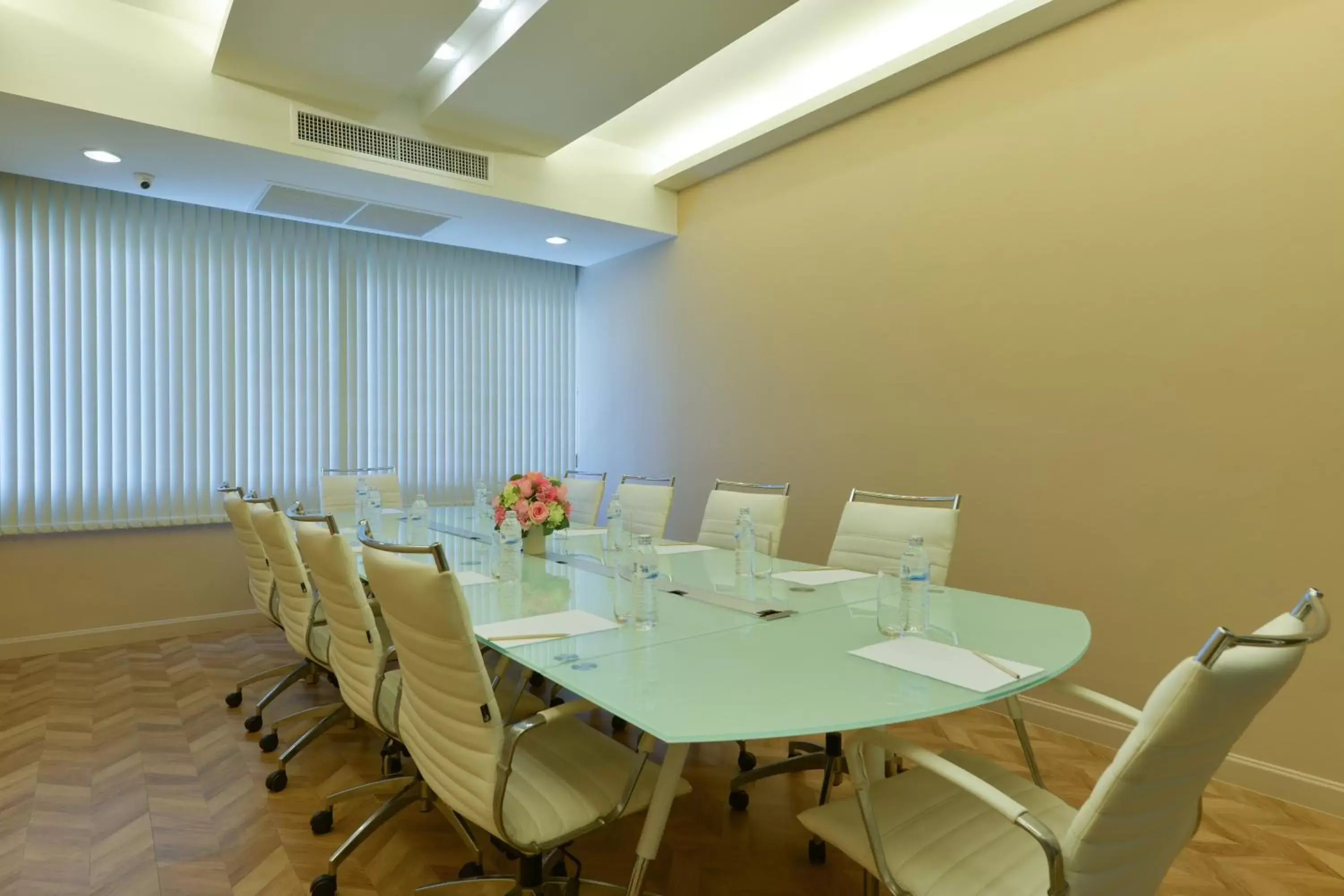 Meeting/conference room in Hisea Huahin Hotel - SHA Extra Plus