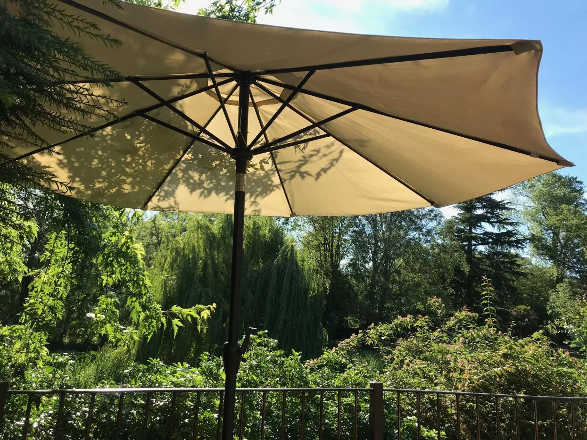 Property building in LE DOMAINE DE GORNETON