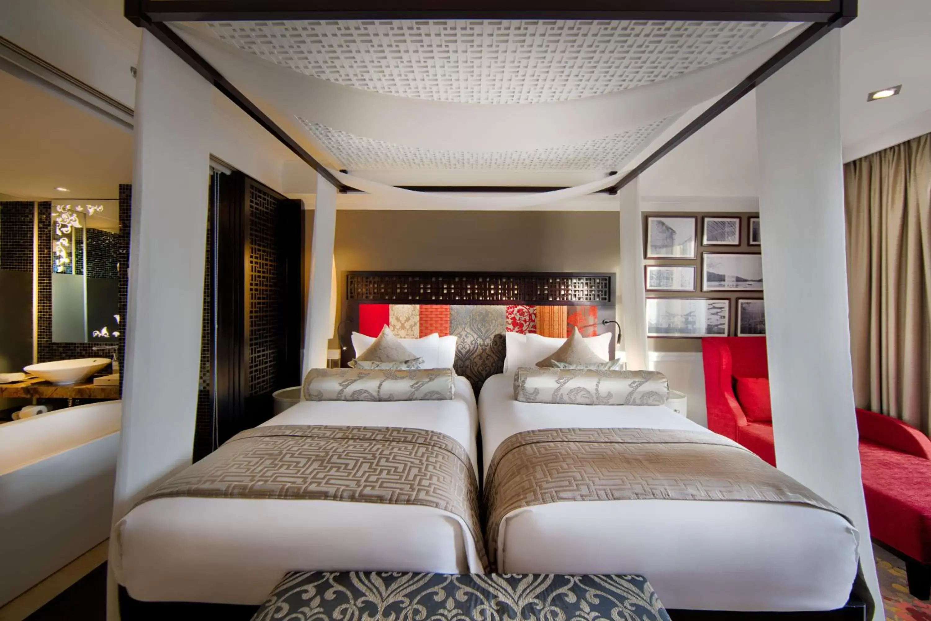 Bedroom, Bed in Hotel Royal Hoi An - MGallery