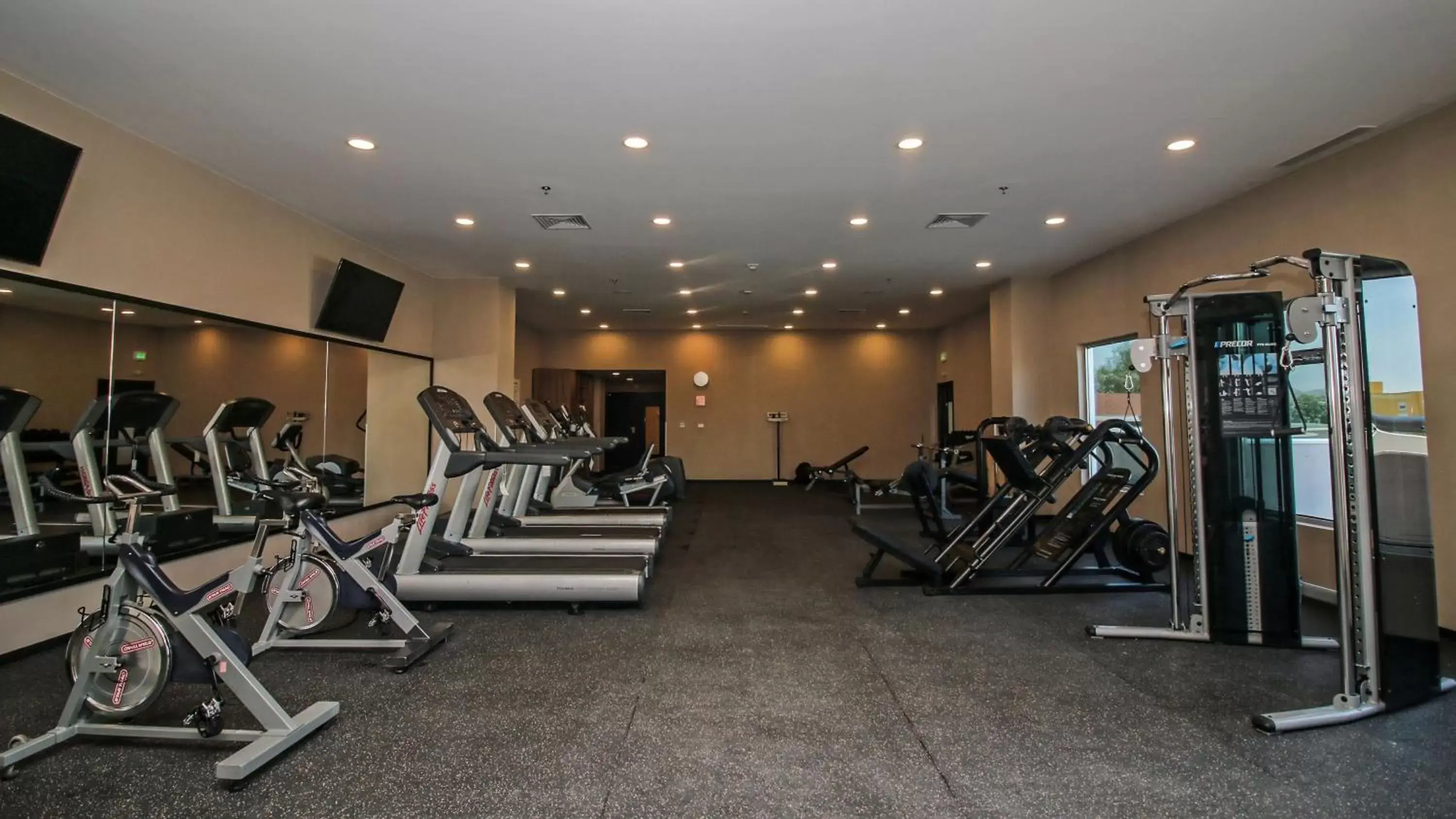 Spa and wellness centre/facilities, Fitness Center/Facilities in Holiday Inn San Luis Potosi-Quijote, an IHG Hotel