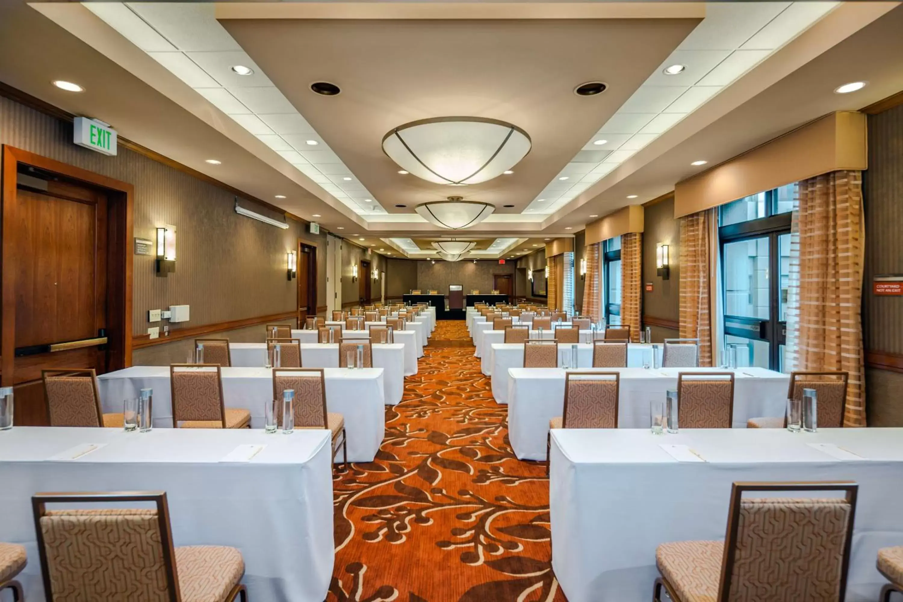 Meeting/conference room in DoubleTree by Hilton San Francisco Airport