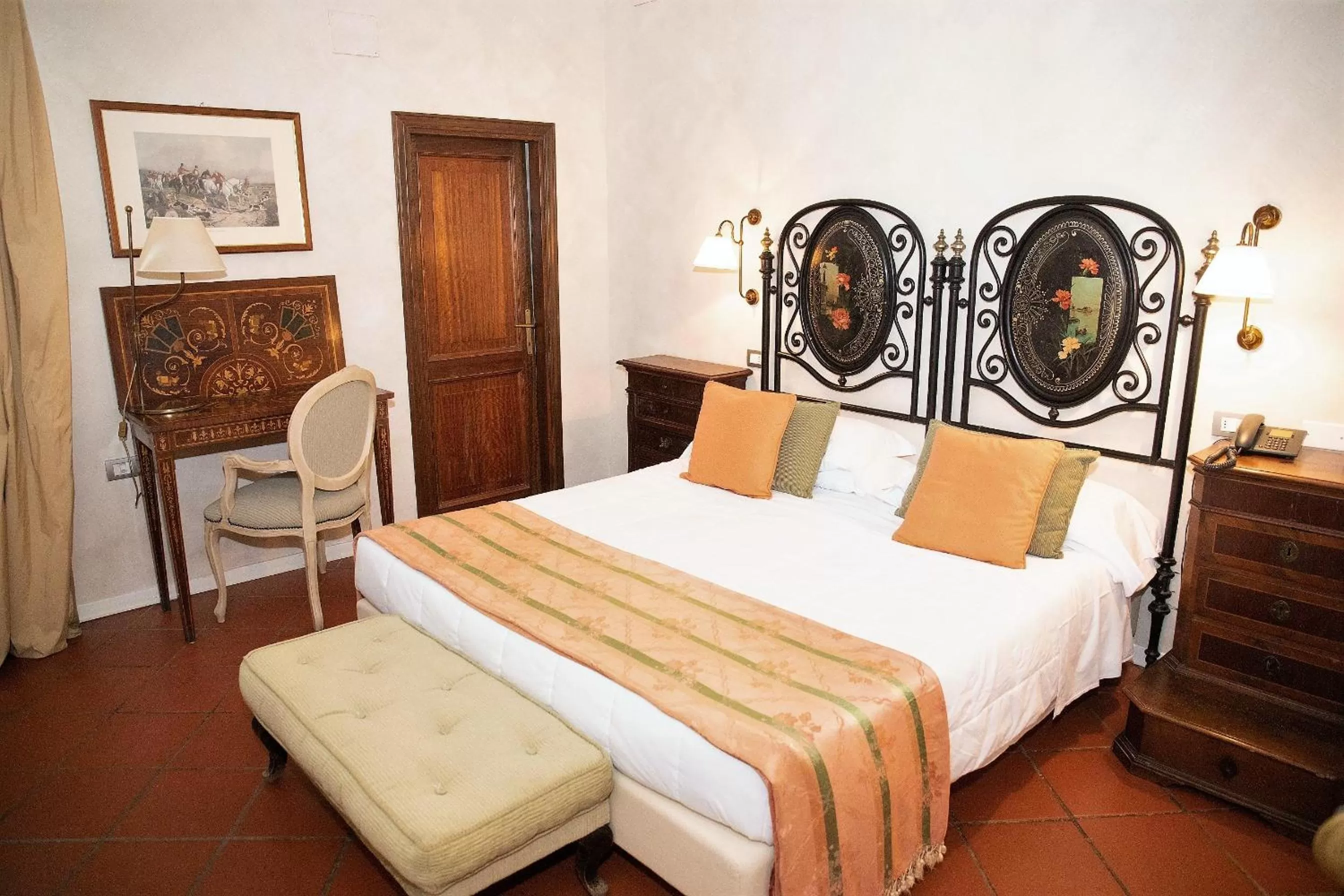 Bed in Hotel Clitunno