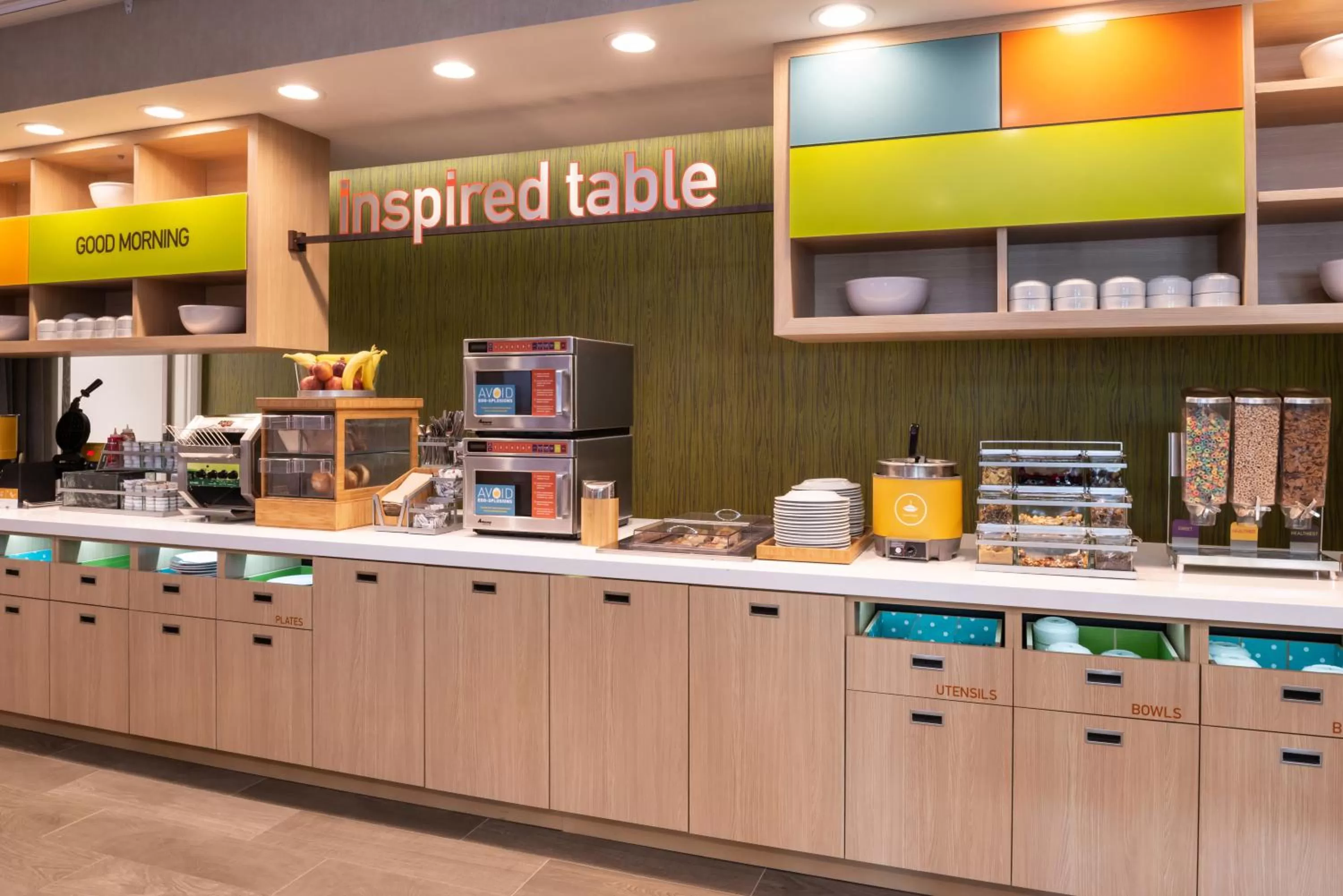 Food and drinks in Home2 Suites By Hilton Columbus/West, OH