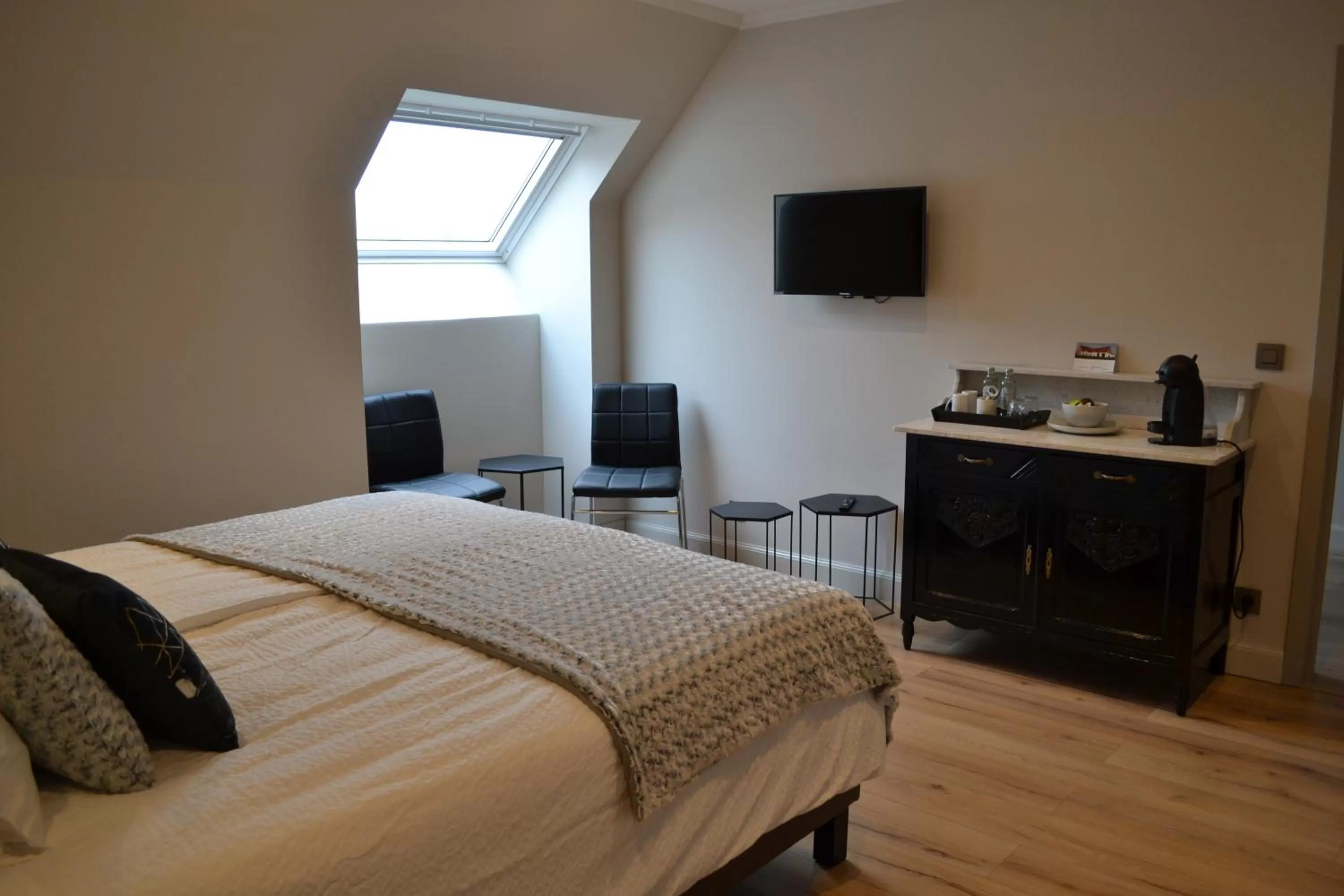 Photo of the whole room, Bed in B&B Allegambe's Goed