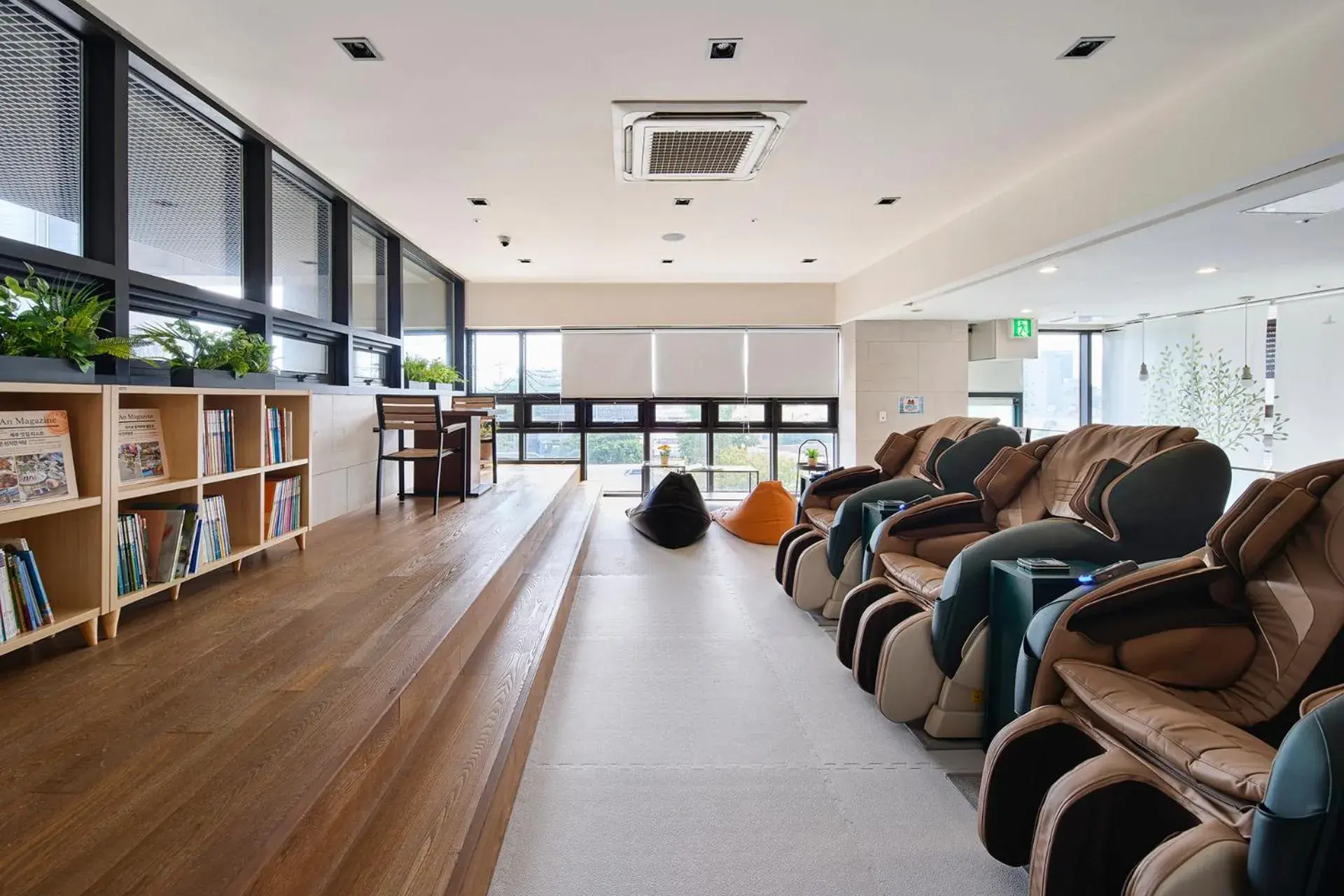 Lobby or reception in The Island Blue Hotel