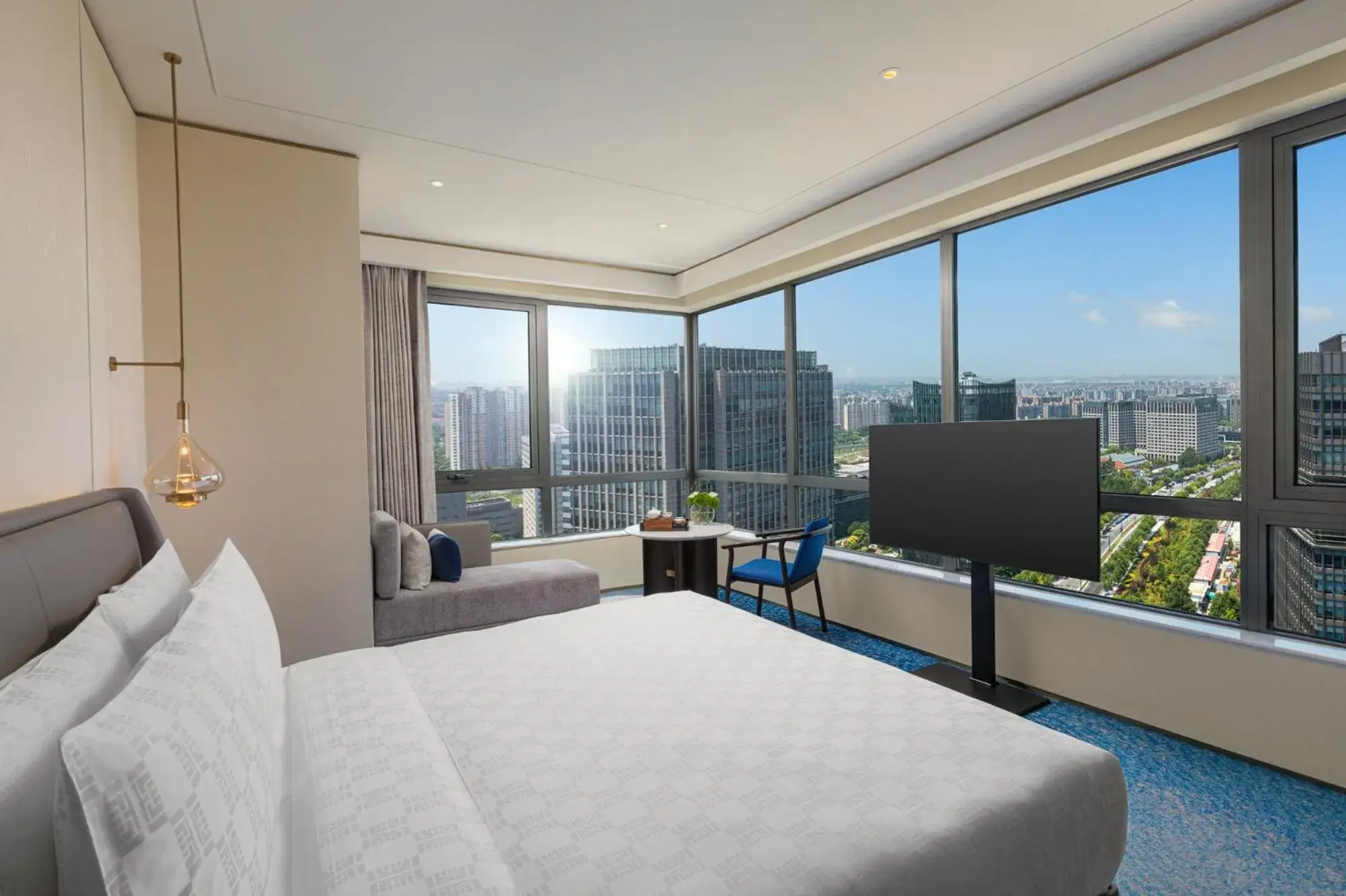 Bed in HUALUXE Shanghai Changfeng Park - Park Lake View Bed in HUALUXE Shanghai Changfeng Park - Park Lake View