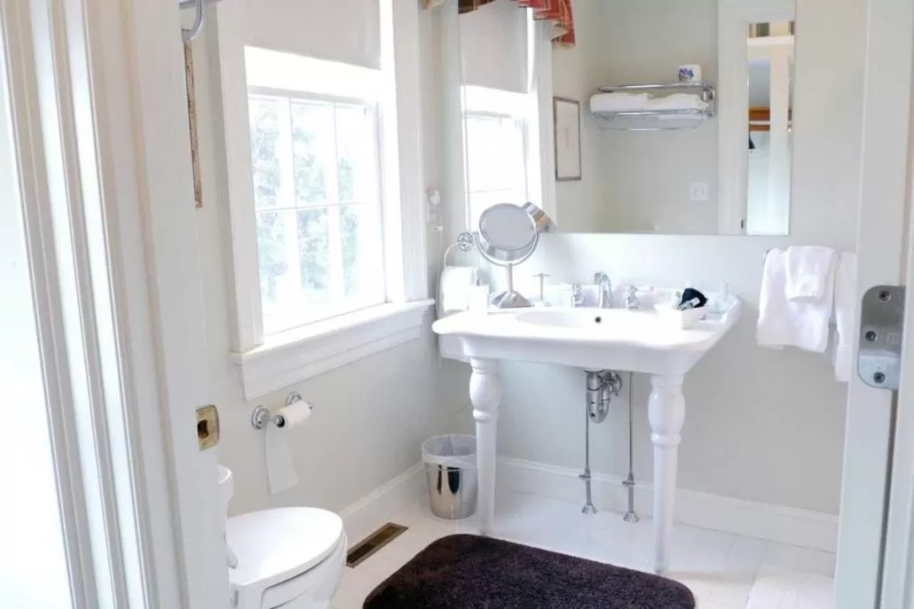 Bathroom in Compass Rose Inn