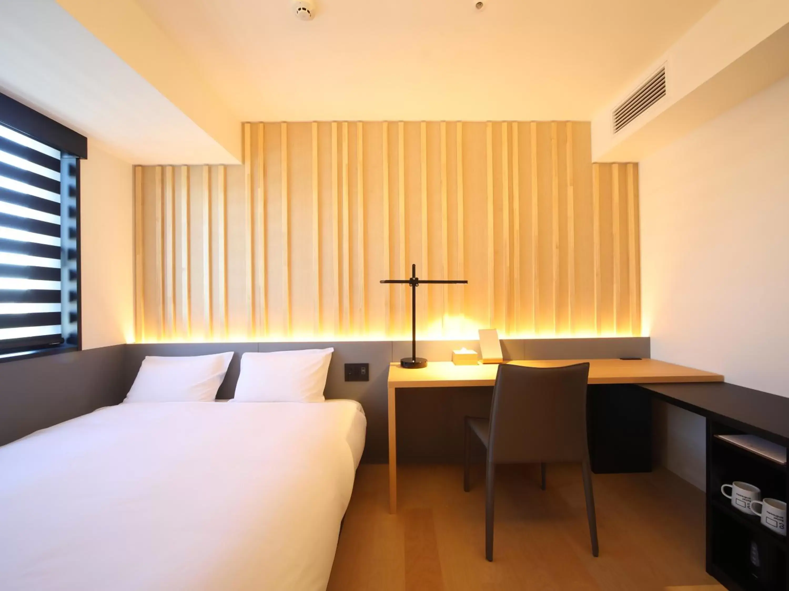 Standard Double Room - single occupancy - Non-Smoking in hotel androoms Nagoya Sakae Standard Double Room - single occupancy - Non-Smoking in hotel androoms Nagoya Sakae