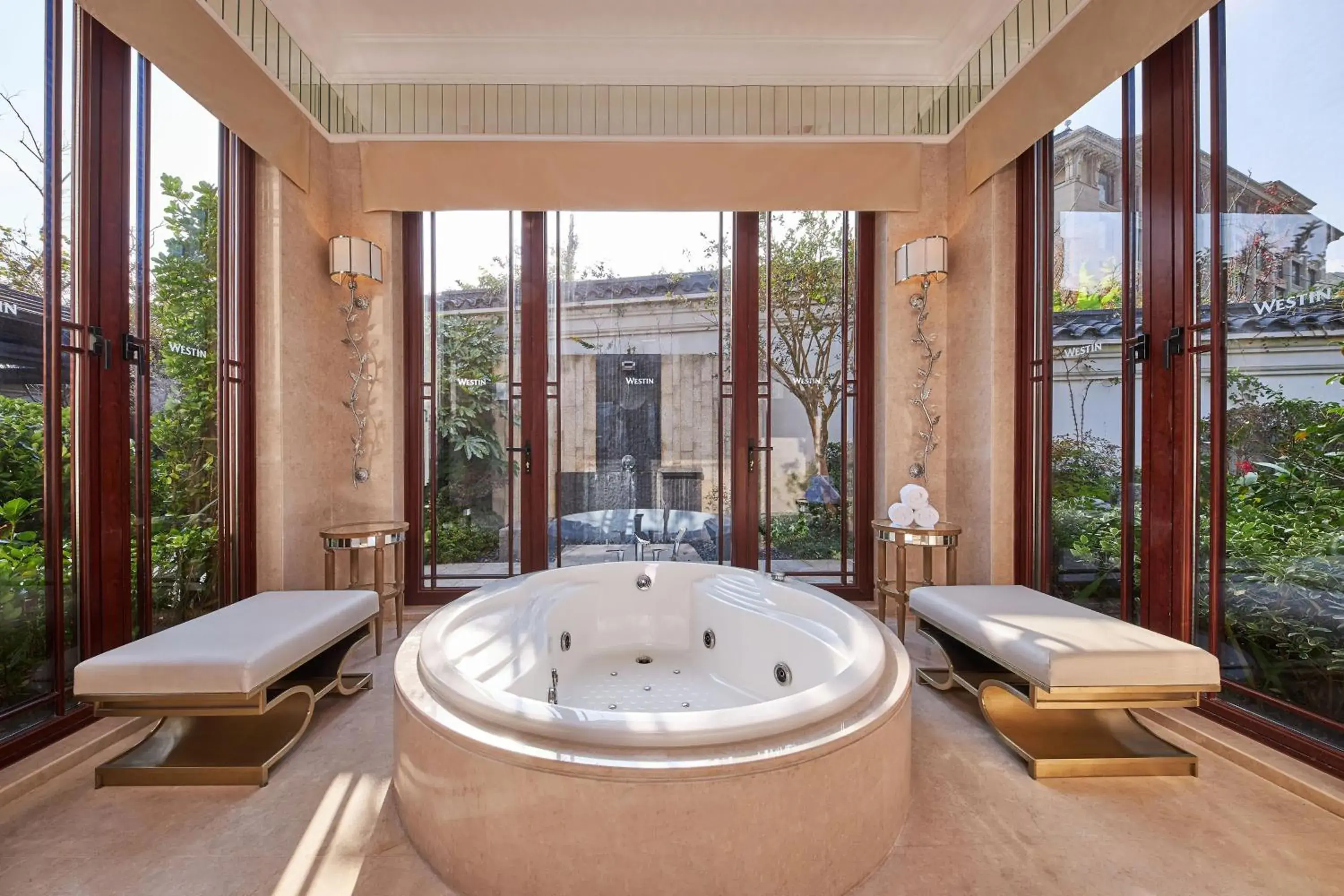 Bathroom in The Westin Zhujiajian Resort, Zhoushan