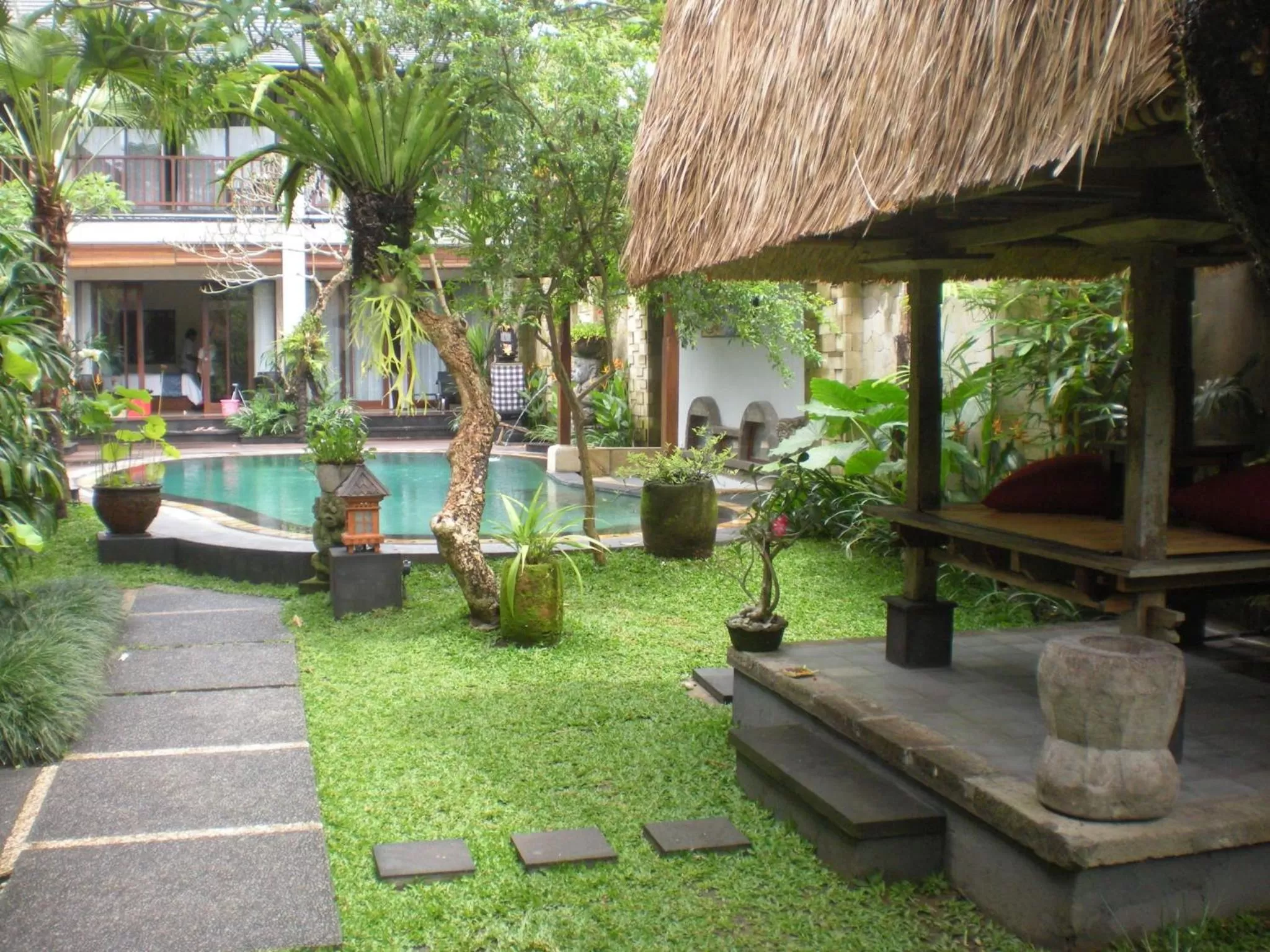 Decorative detail in Lumbung Sari Ubud Hotel - CHSE Certified