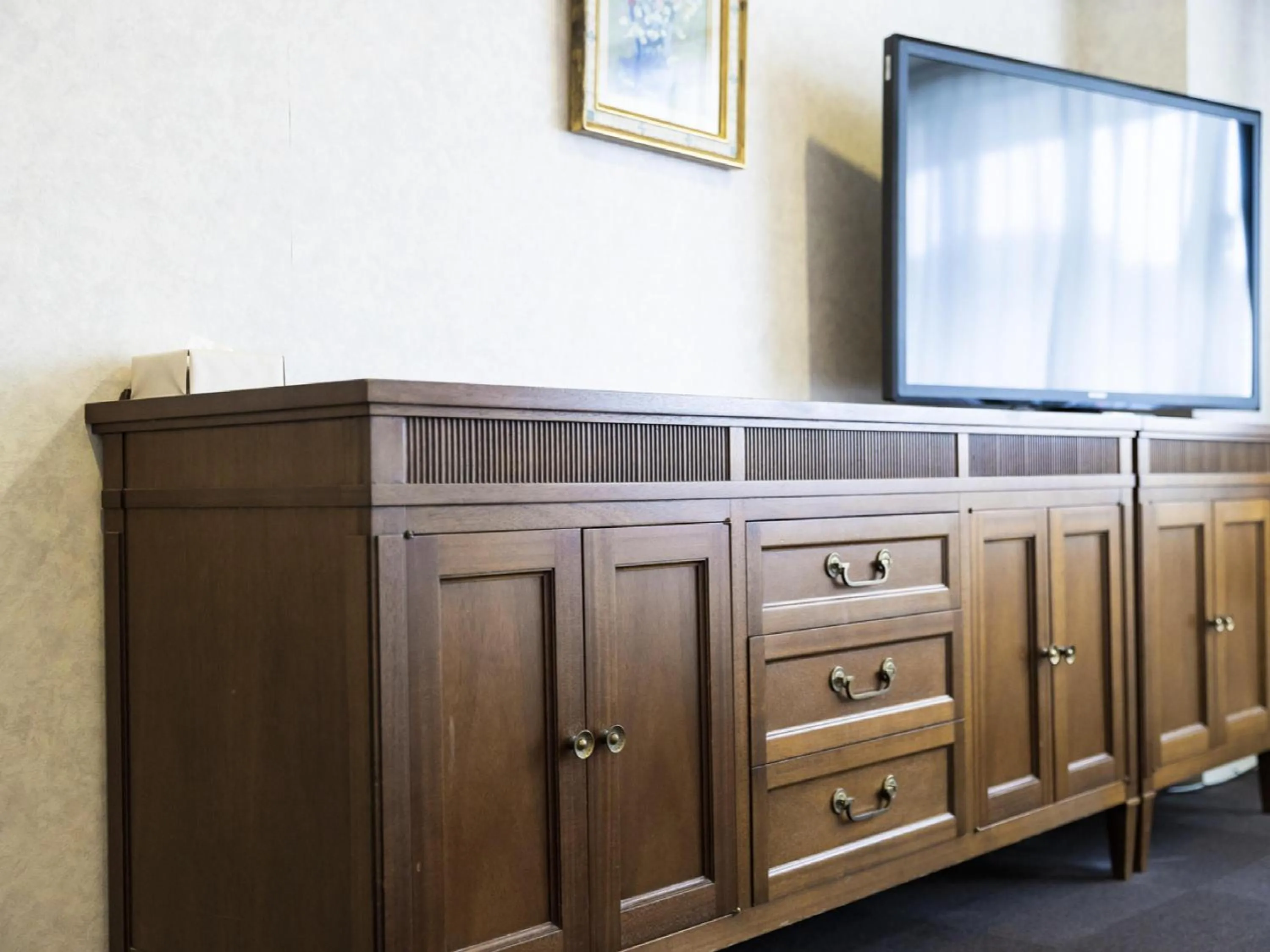 Photo of the whole room in Ariston Hotel Kobe