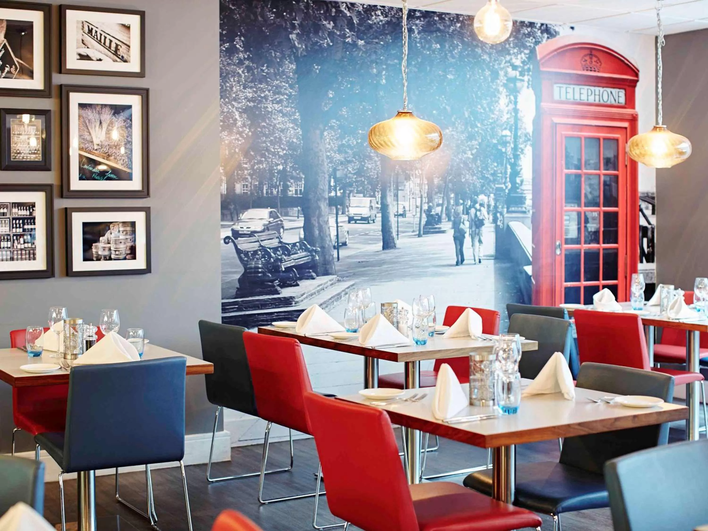 Restaurant/places to eat in Novotel London Waterloo