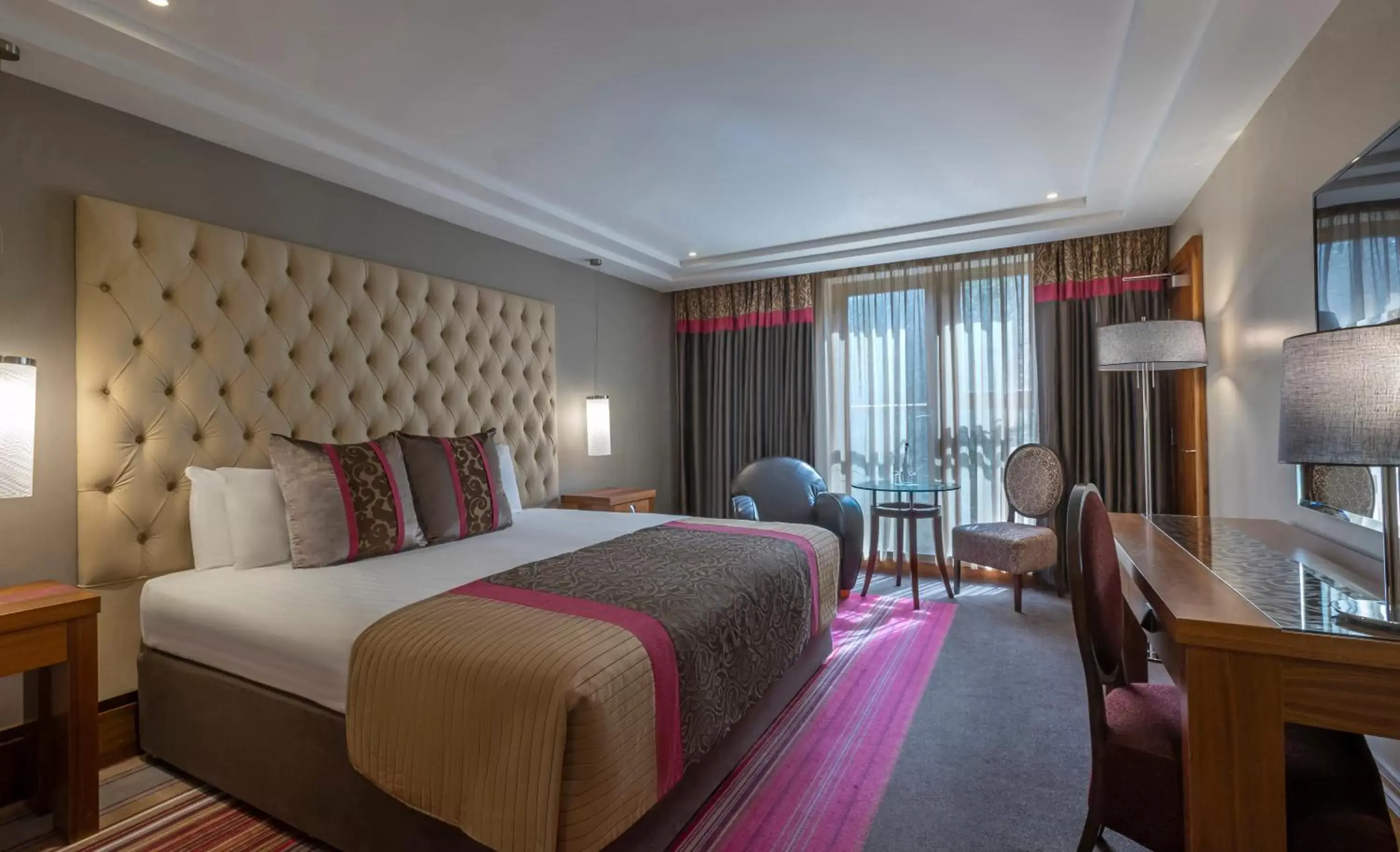 Photo of the whole room, Bed in The Maritime Photo of the whole room, Bed in The Maritime