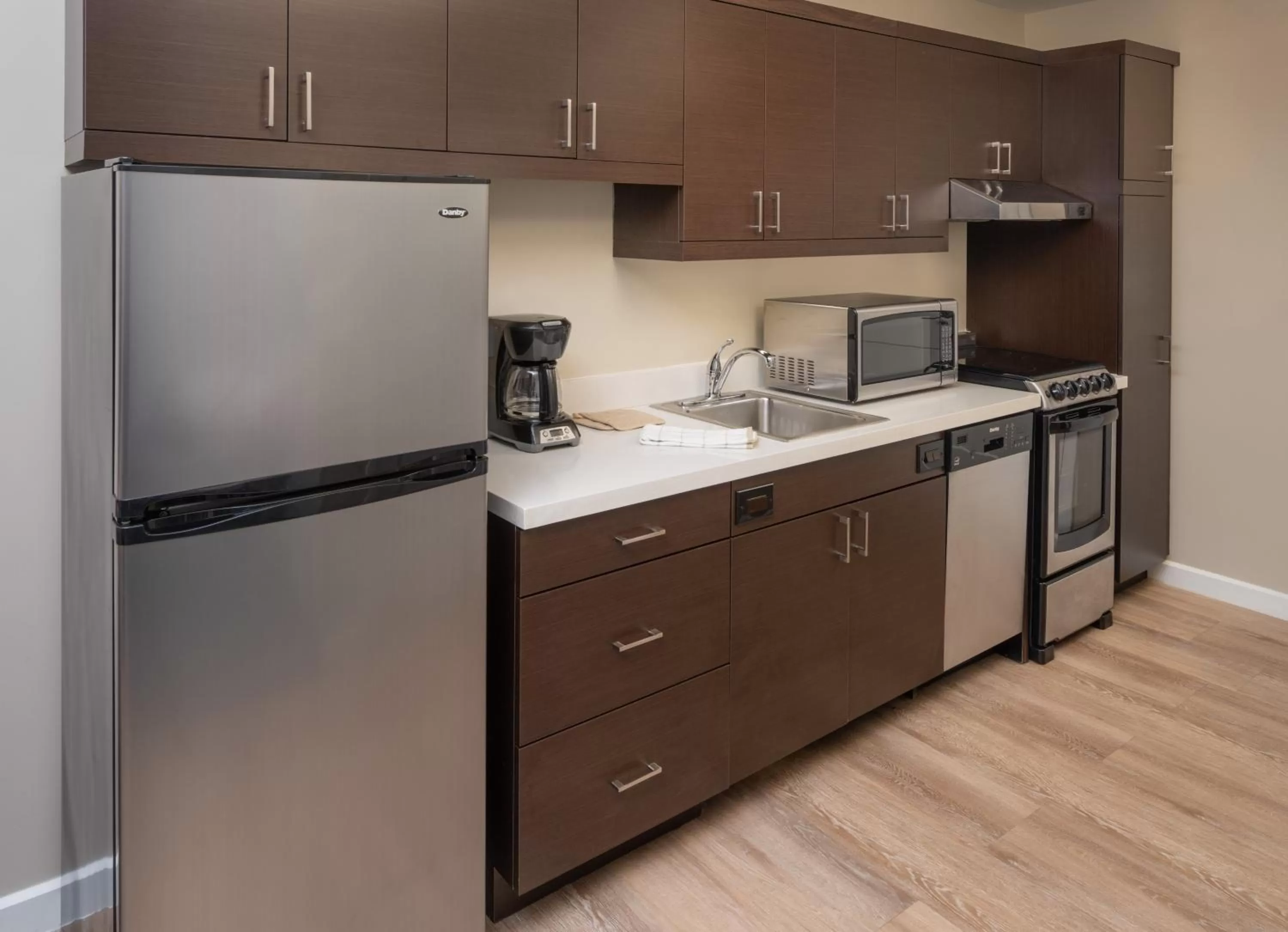 Kitchen or kitchenette in TownePlace Suites Miami Kendall West