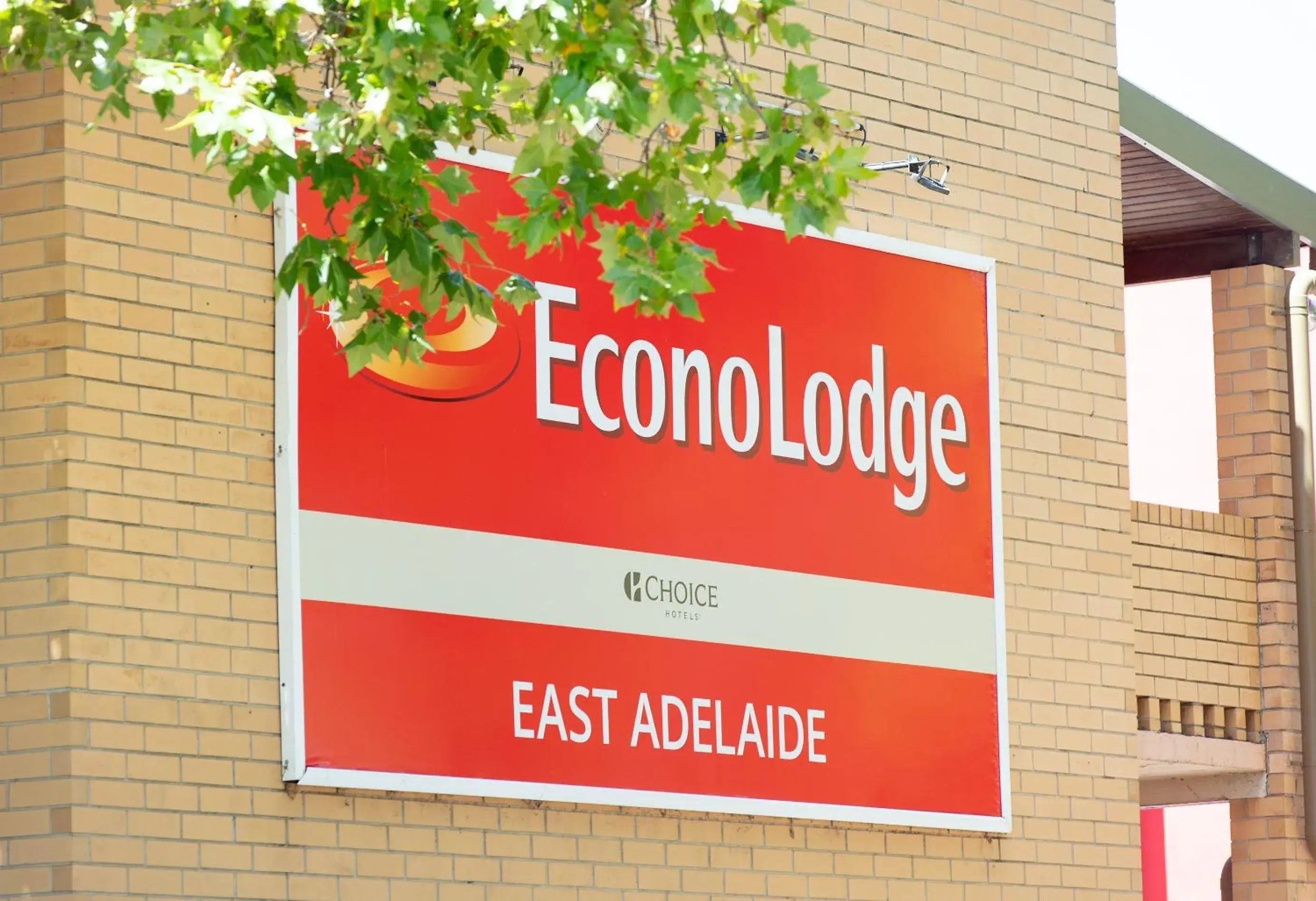 Property logo or sign in Econo Lodge East Adelaide