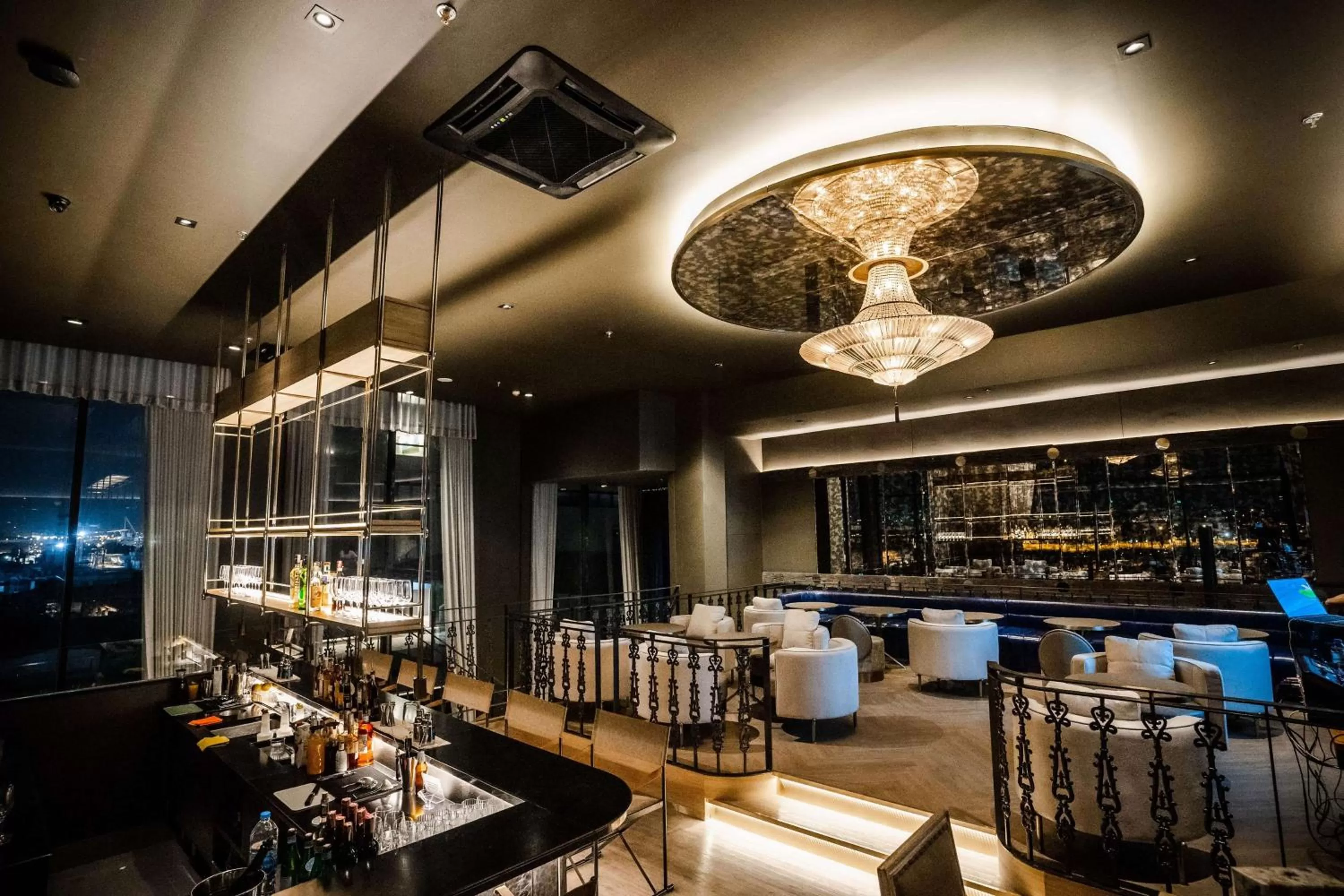 Restaurant/places to eat in Best Western Chatuchak