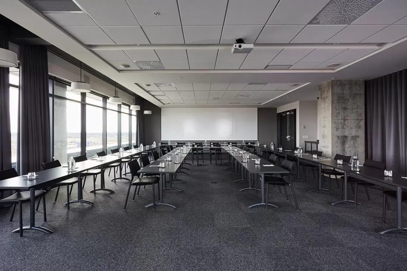 Meeting/conference room in Hôtel Escad Quartier DIX30