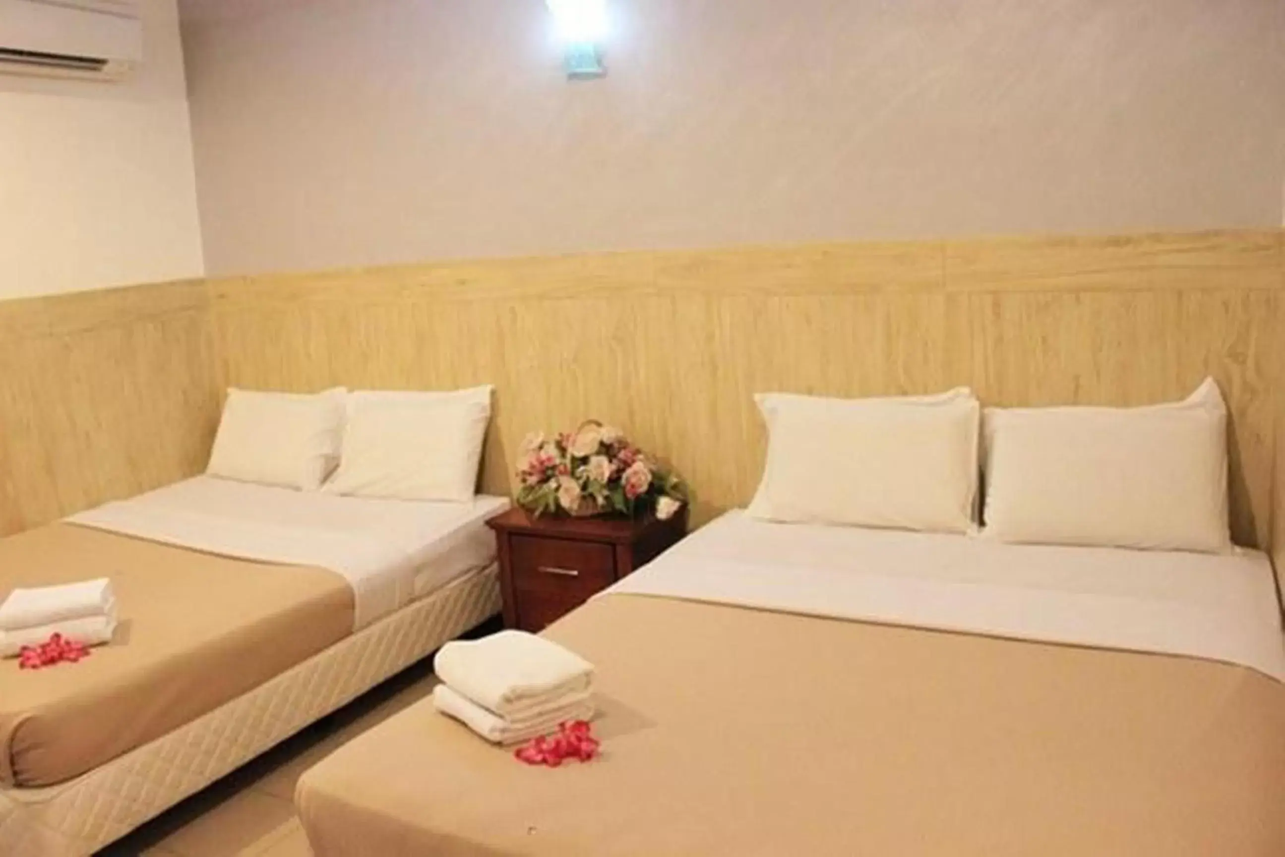 Bed in Hotel Seri Nilai