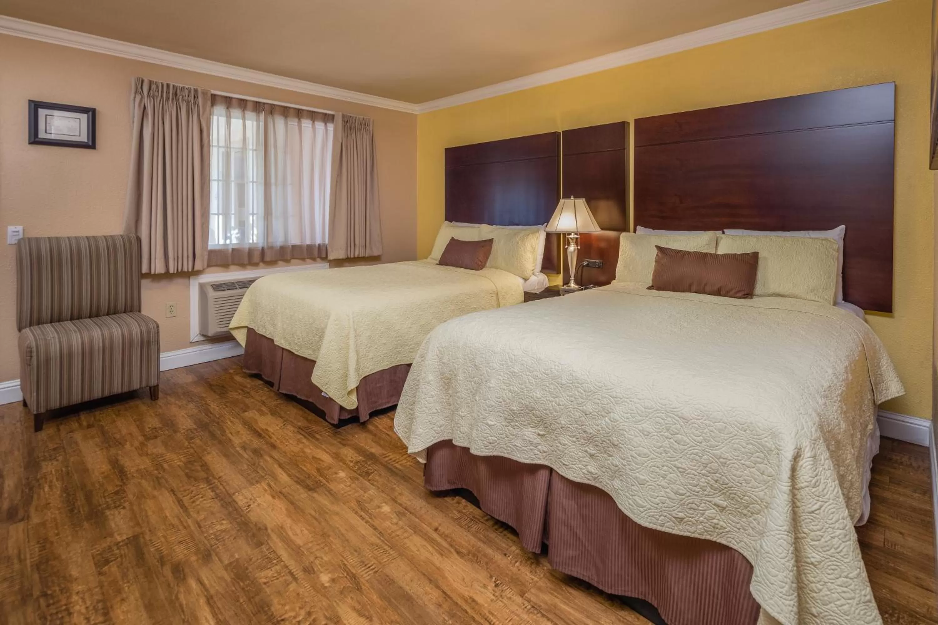 Bed in Stage Coach Lodge