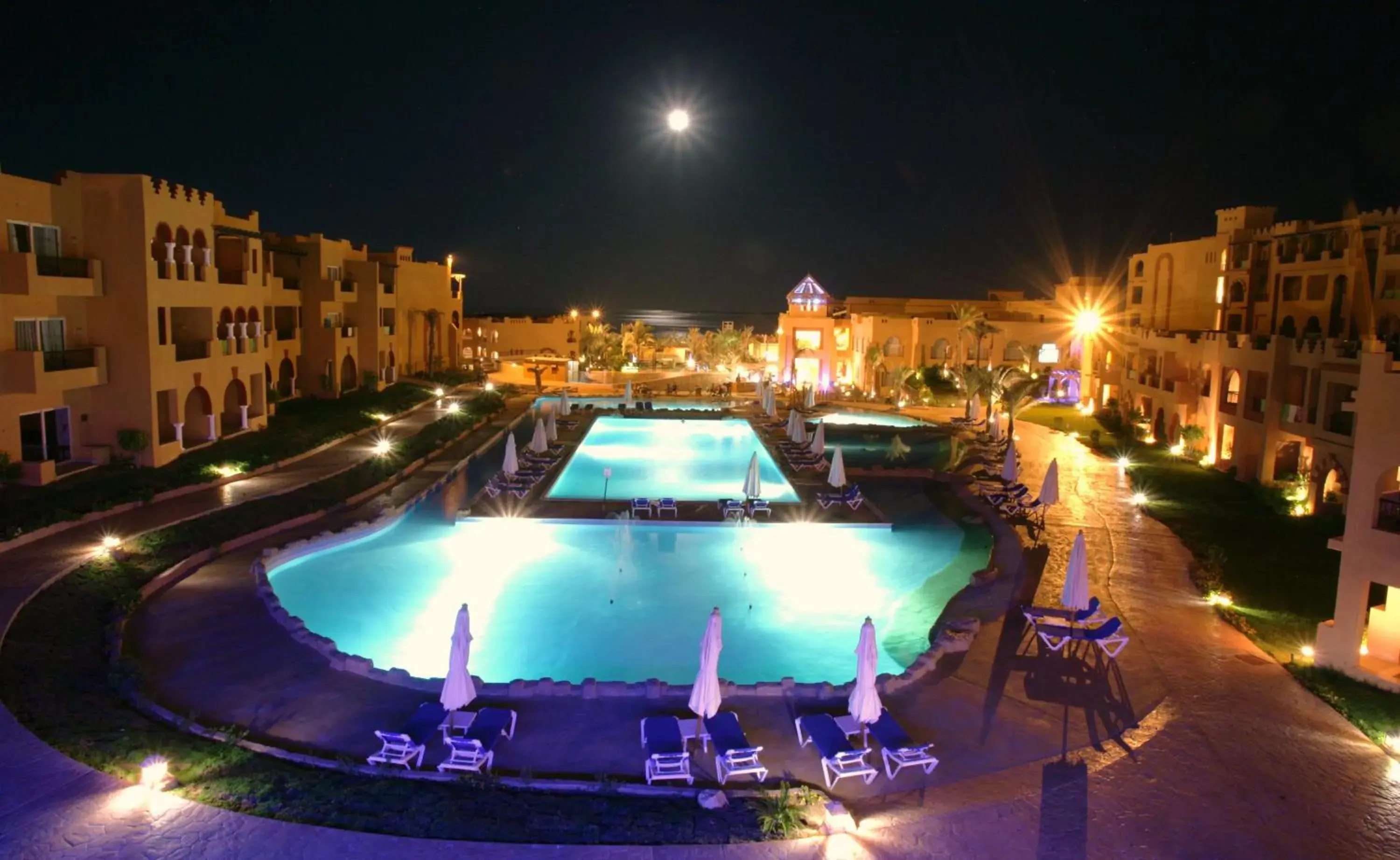 Swimming pool in Rehana Royal Beach Resort - Aquapark & Spa - Family & Couples Only - Premium Ultra All-Inclusive 24H Swimming pool in Rehana Royal Beach Resort - Aquapark & Spa - Family & Couples Only - Premium Ultra All-Inclusive 24H