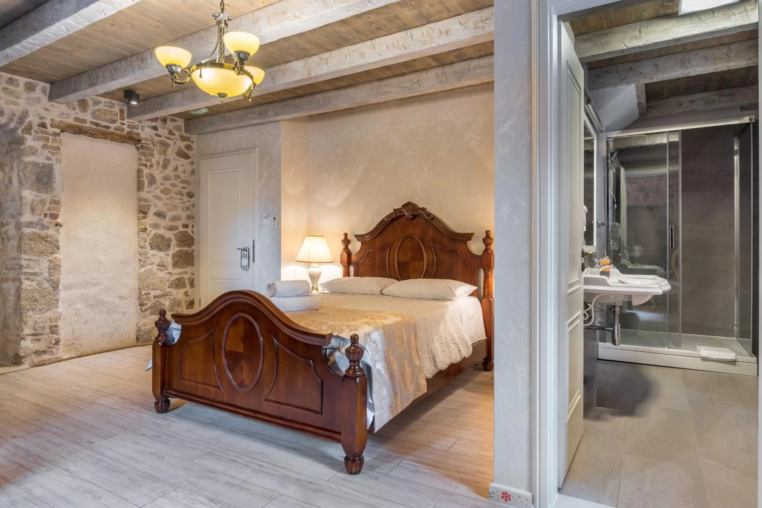Bed in Heritage Palace Varos - MAG Quaint & Elegant Boutique Hotels
