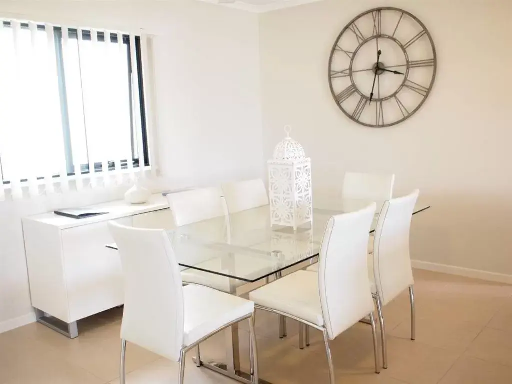 Dining Area in Edge Apartments Cairns