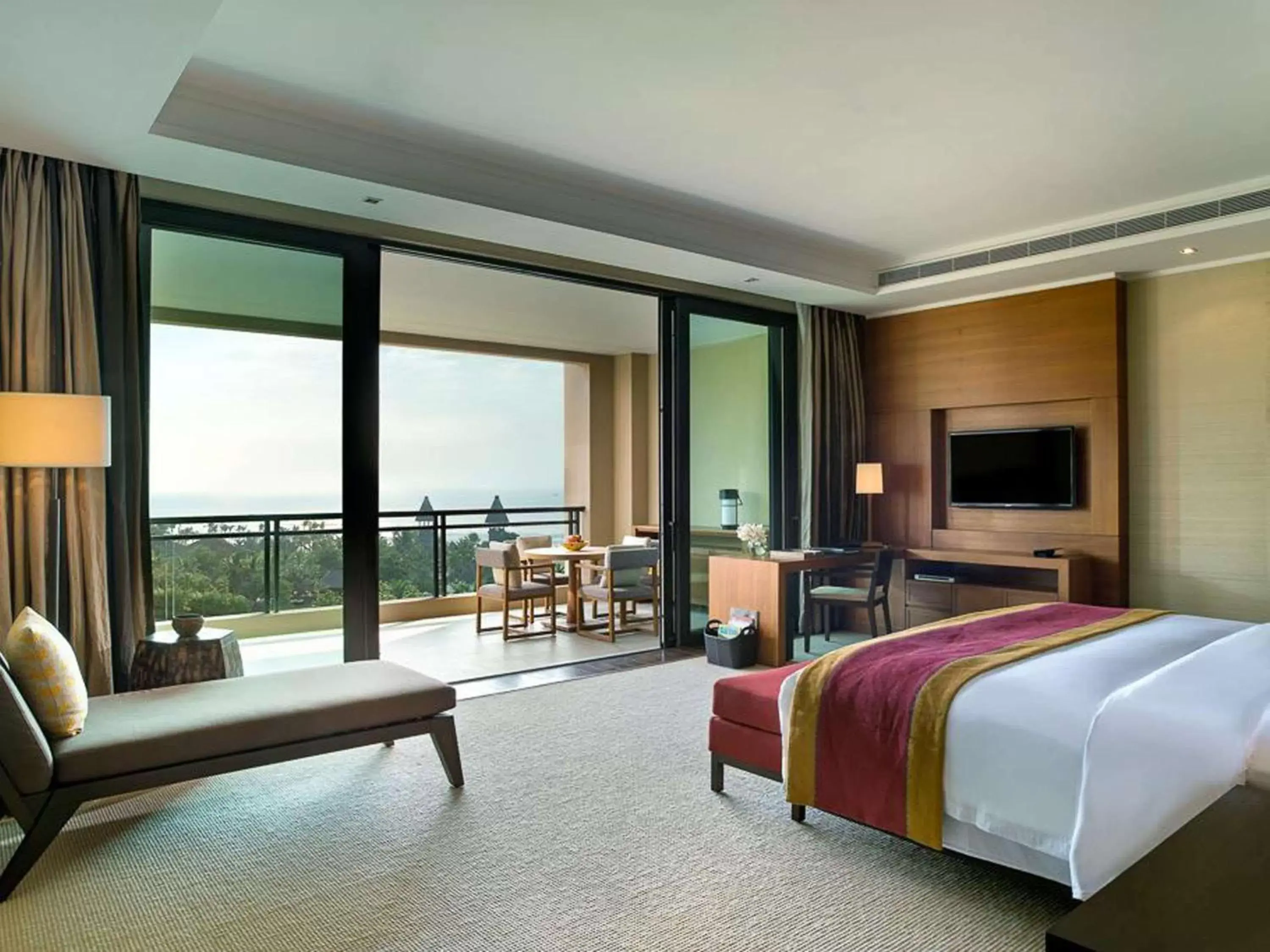 Photo of the whole room in Raffles Hainan Clear Water Bay