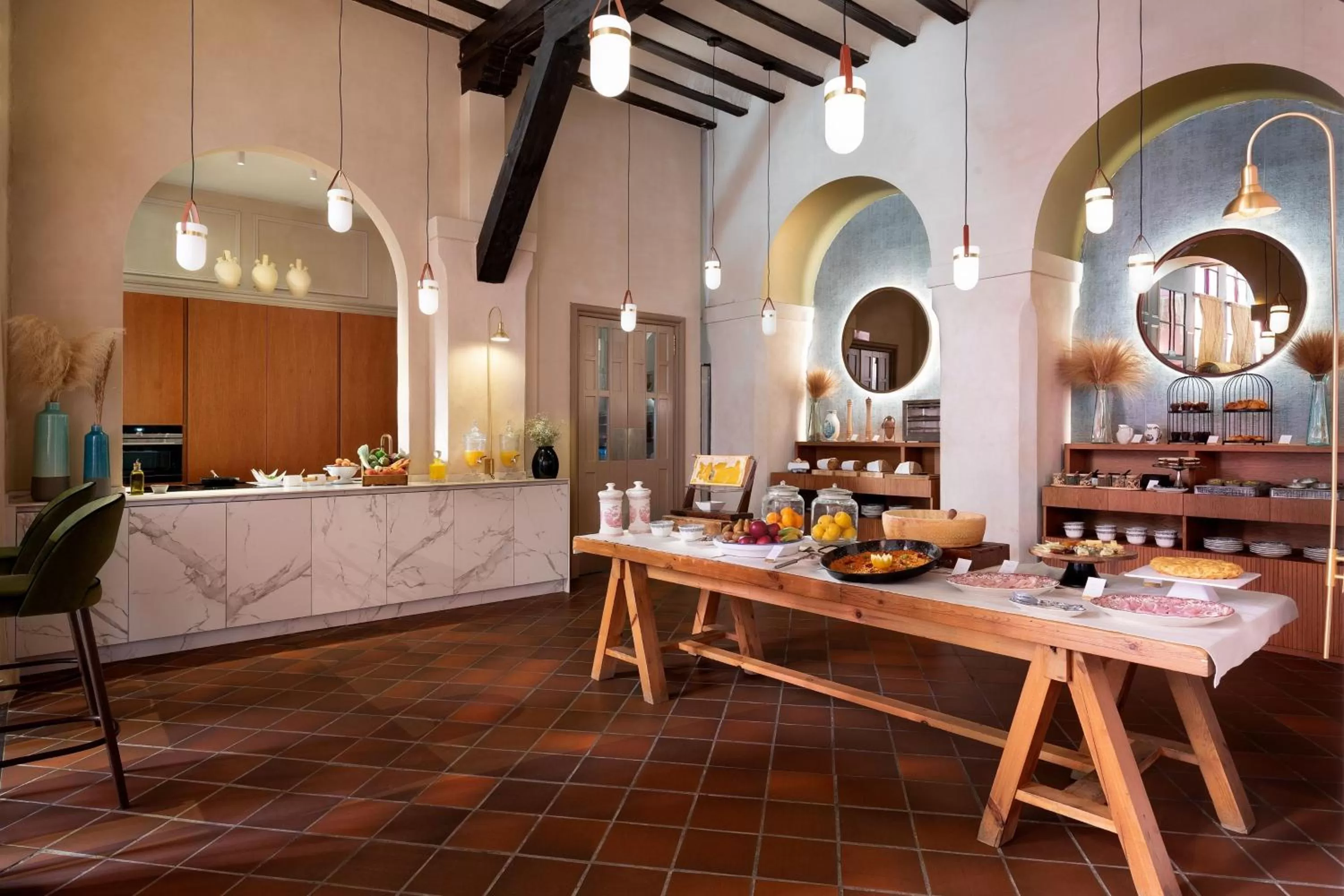 Kitchen or kitchenette in Los Seises Sevilla, a Tribute Portfolio Hotel