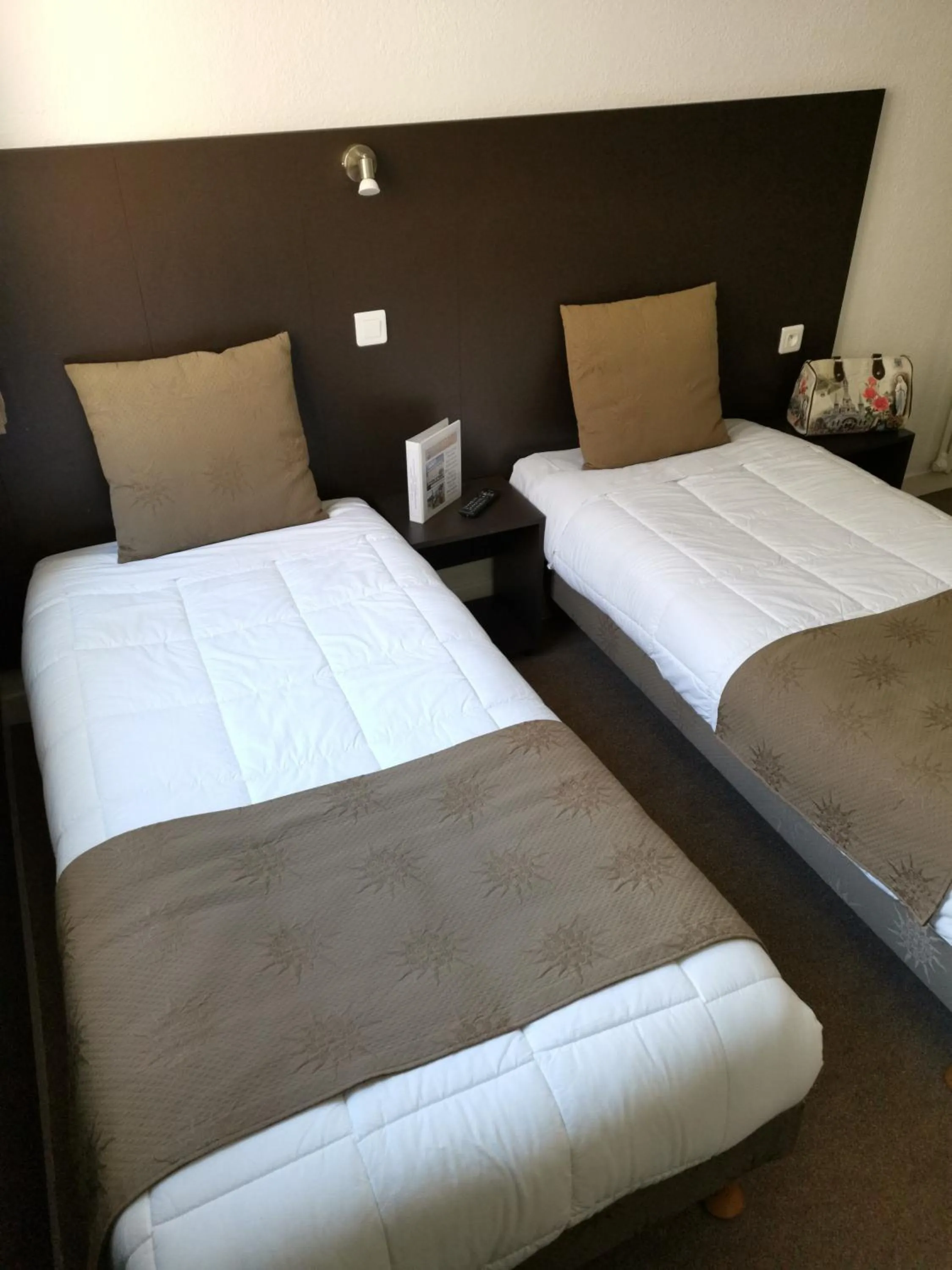 Bedroom, Bed in Adonis Lourdes - Notre Dame de la Sarte