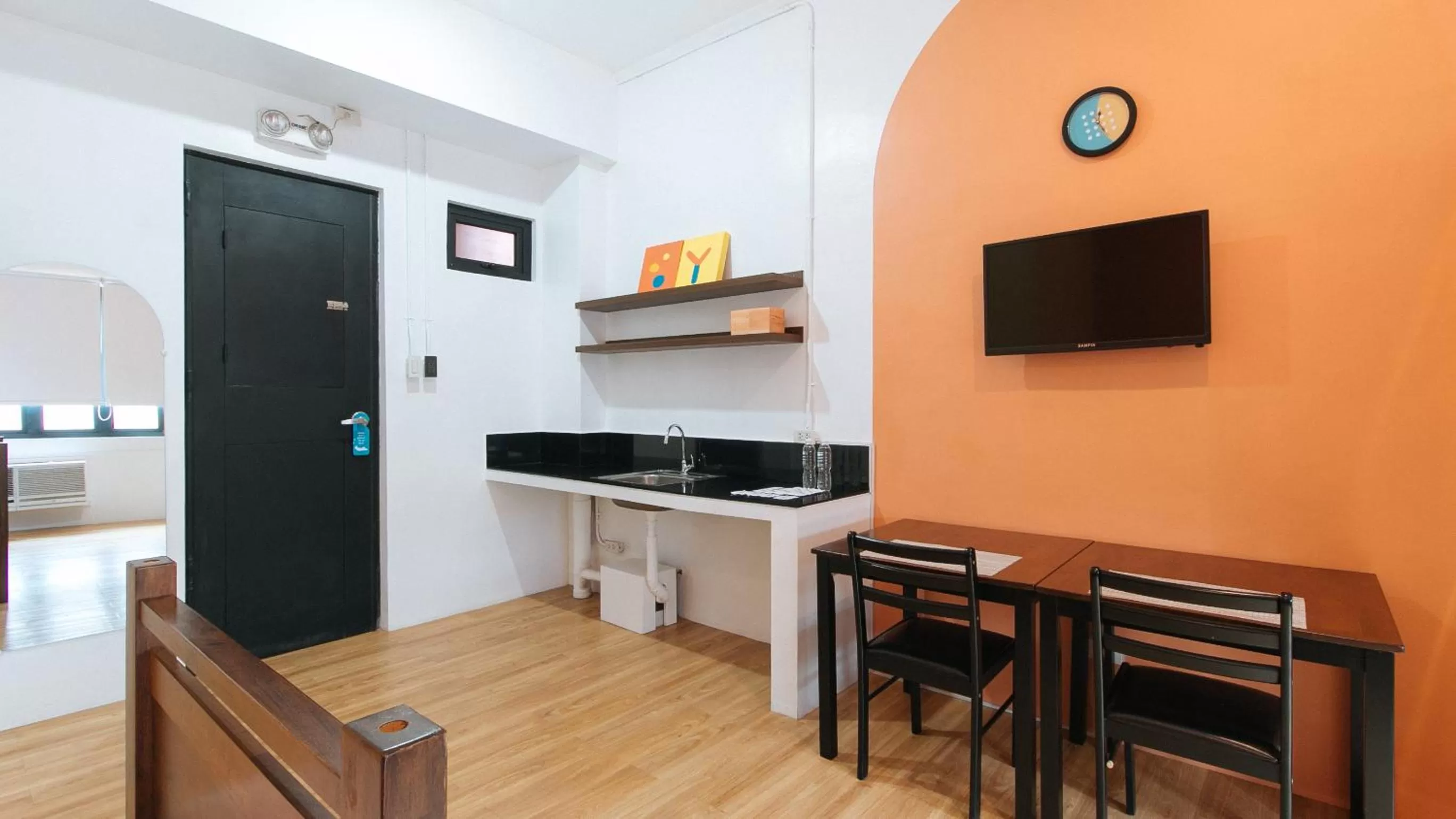 TV and multimedia in Sans Hotel Laperal Manila