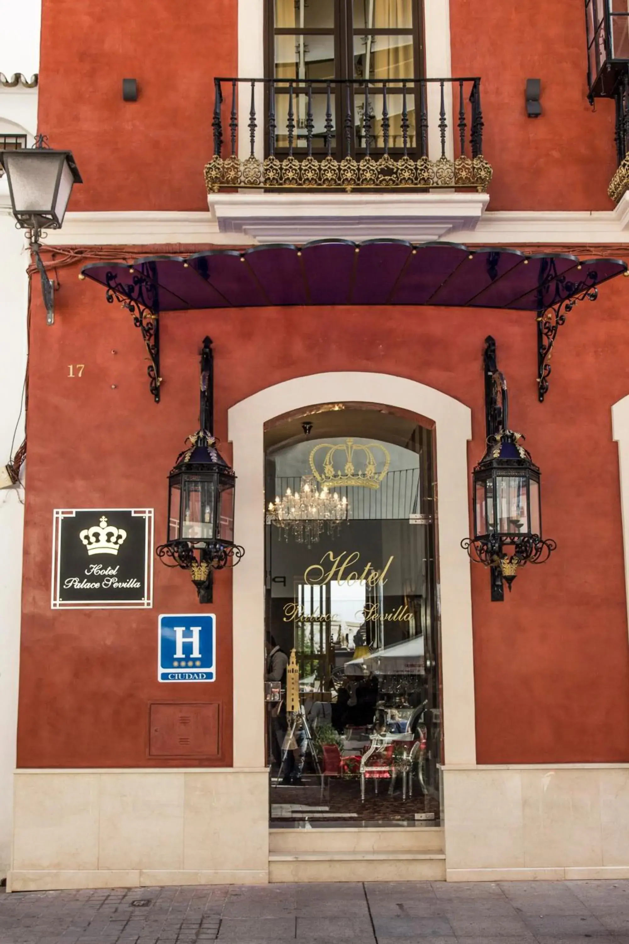 Facade/entrance in Hotel Palace Sevilla