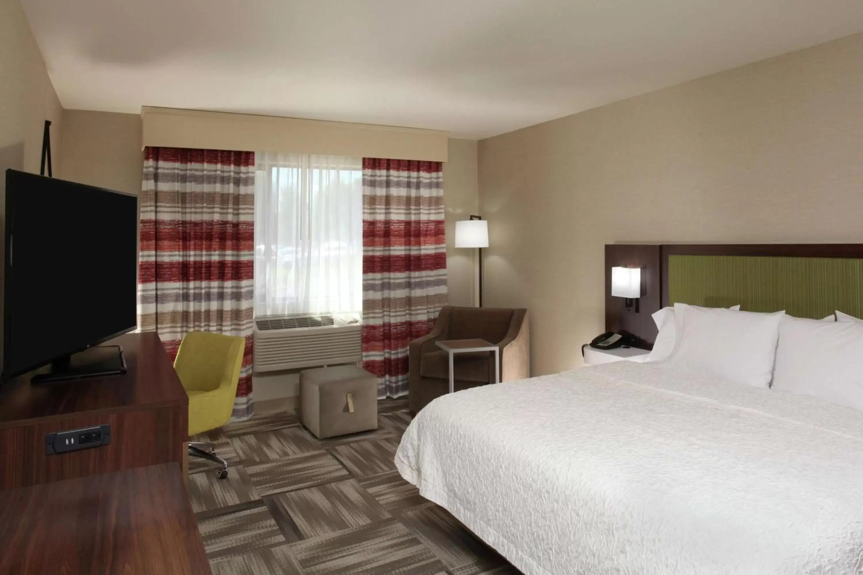 Bedroom, Bed in Hampton Inn Richland-Tri Cities