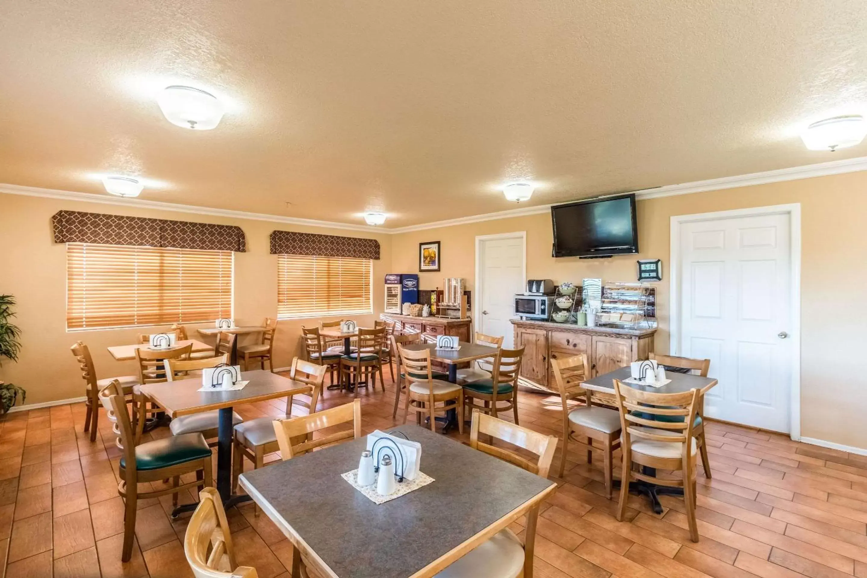 Restaurant/places to eat in Quality Inn Casa Grande I-10 Restaurant/places to eat in Quality Inn Casa Grande I-10